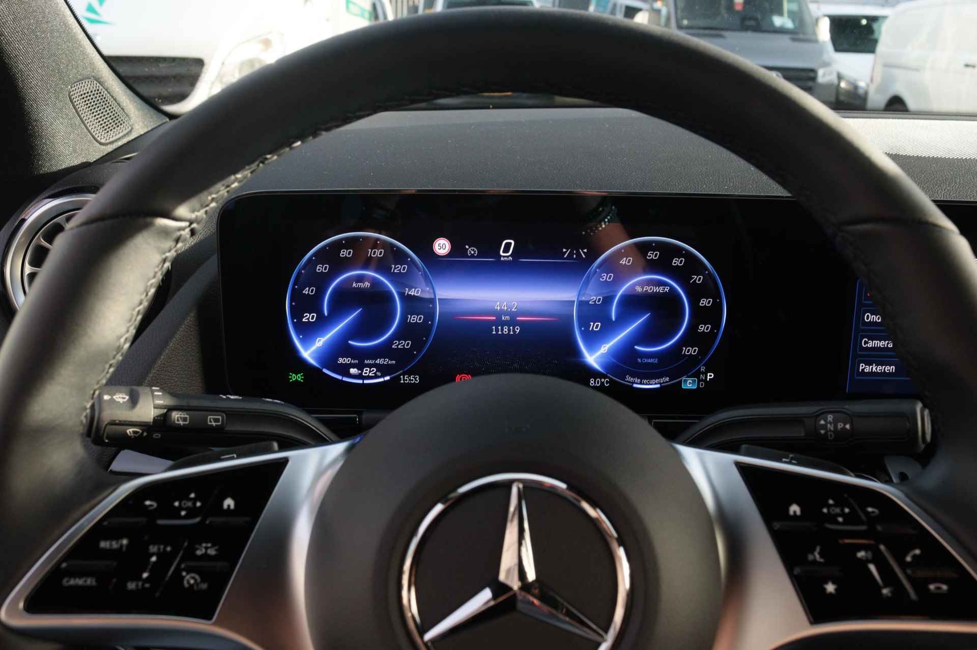 Mercedes-Benz EQA EQA 250+ Luxury Line | Advanced Pakket | Winterpakket | LED | Sfeerverlichting | Stoelverwarming | Parktronic | Zitcomfortpakket | Licht en Zichtpakket - 15/35