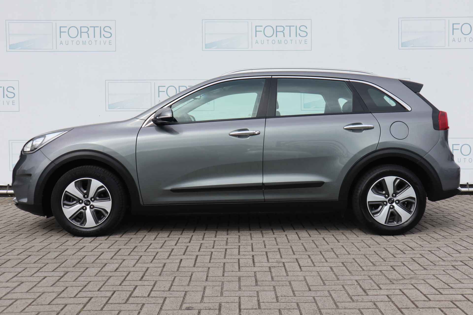 Kia Niro 1.6 GDi Hybrid DynamicLine NL AUTO | CARPLAY | HYBRID | HALF LEDER | - 11/30