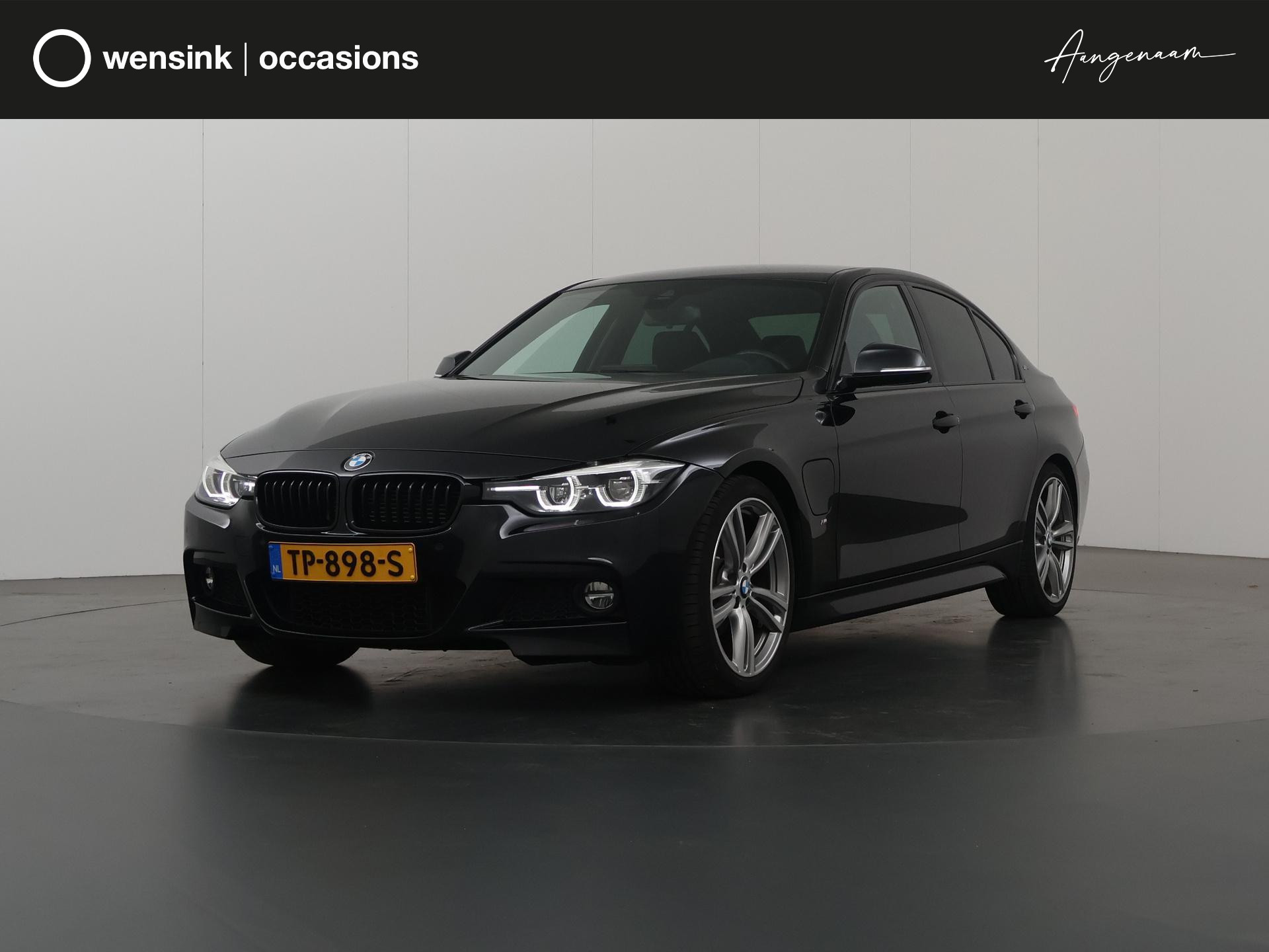 BMW 3-serie 330e Edition M Sport Shadow Executive | Navigatie | Parkeercamera | Parkeersensoren | Dodehoekdetectie | Leder |