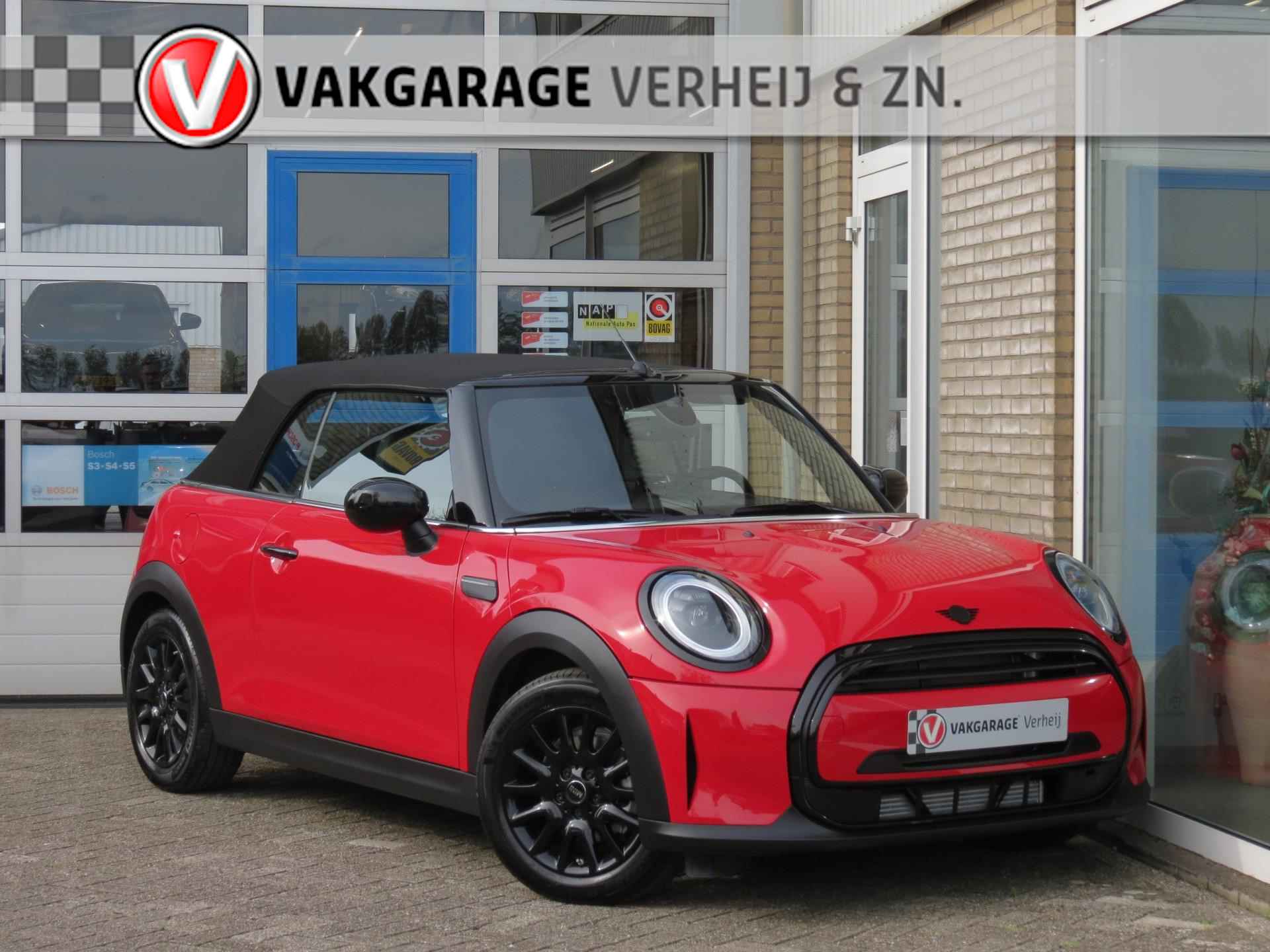 Mini Mini Cabrio 1.5 Cooper BlackPack|Car-Play Navi|Vol Leder|LED|Clima|Stoelverw. - 2/28