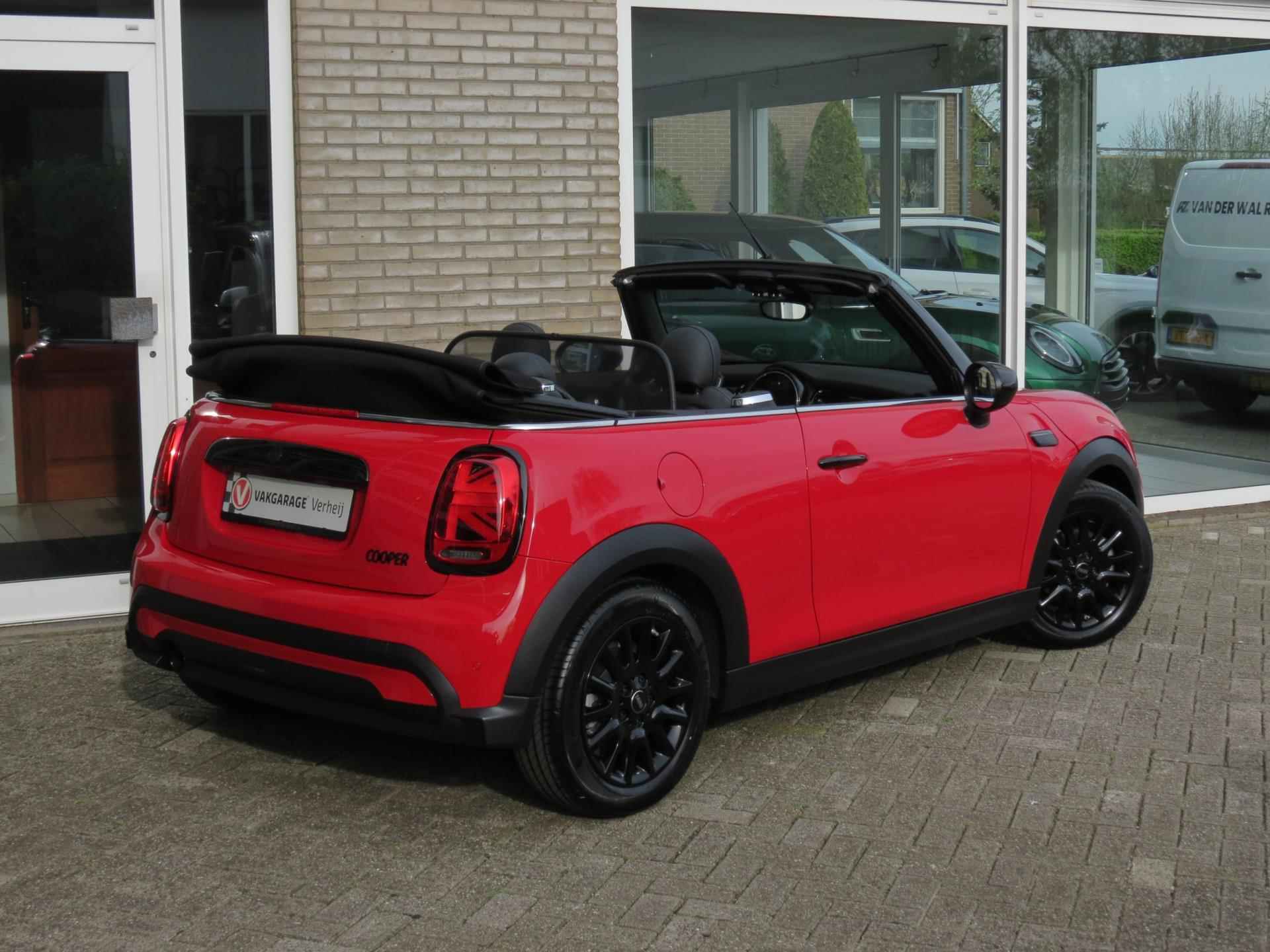 Mini Mini Cabrio 1.5 Cooper BlackPack|Car-Play Navi|Vol Leder|LED|Clima|Stoelverw. - 5/28