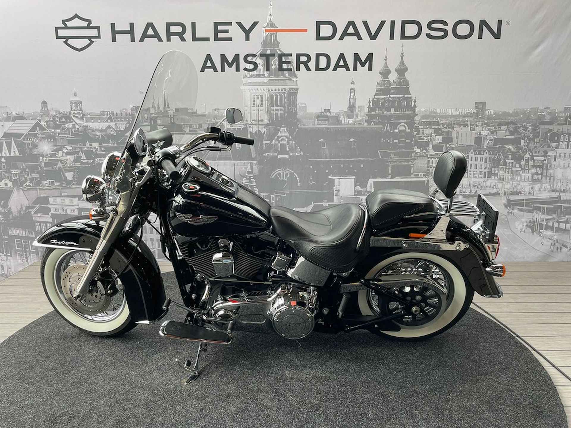 Harley-Davidson FLSTN De Luxe - 4/8