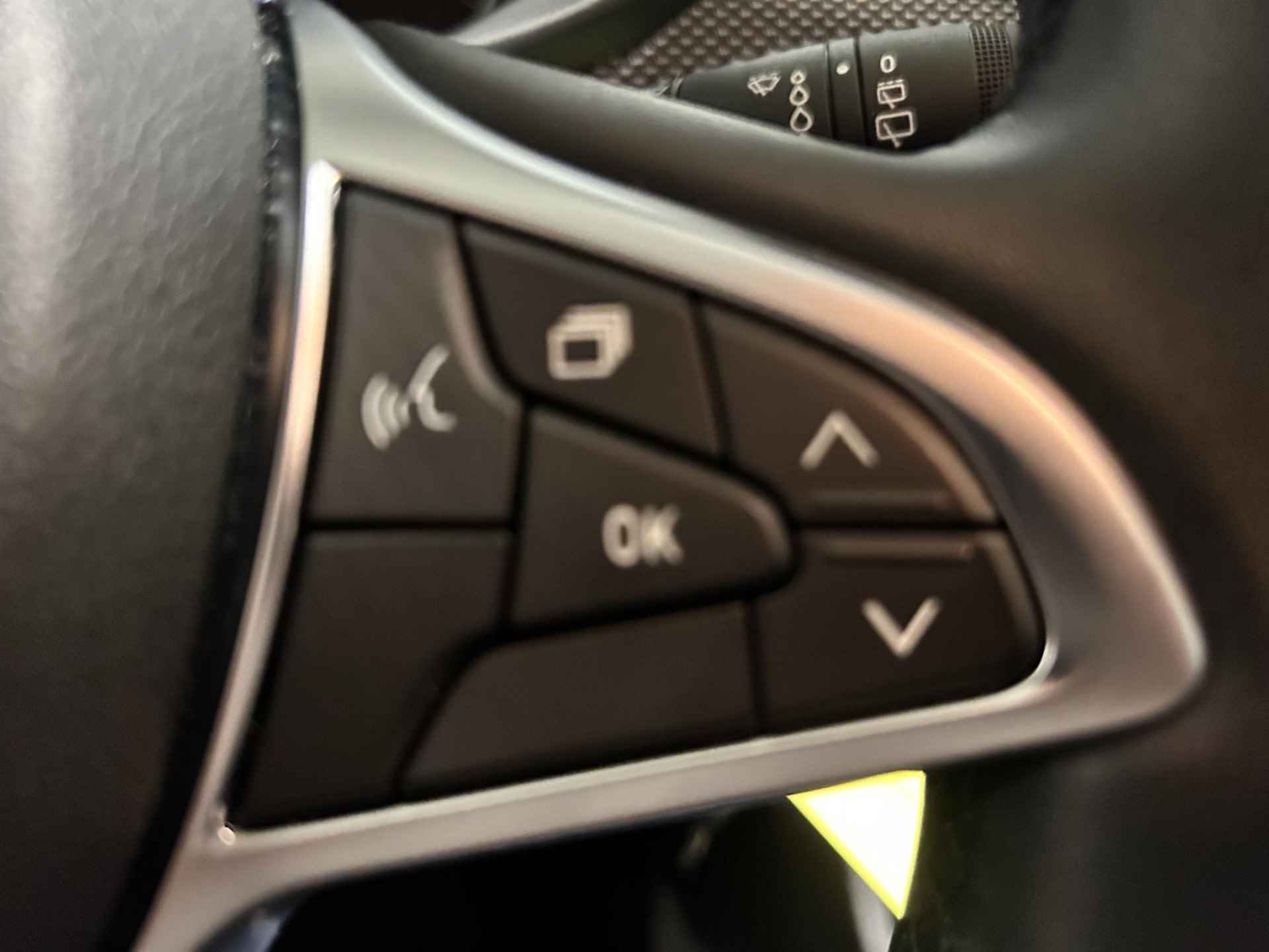 Dacia Sandero 1.0 TCe 90 Comfort Led|Apple Carplay Android Auto|Parkeersensoren|camera |Dodehoek detectie - 19/38