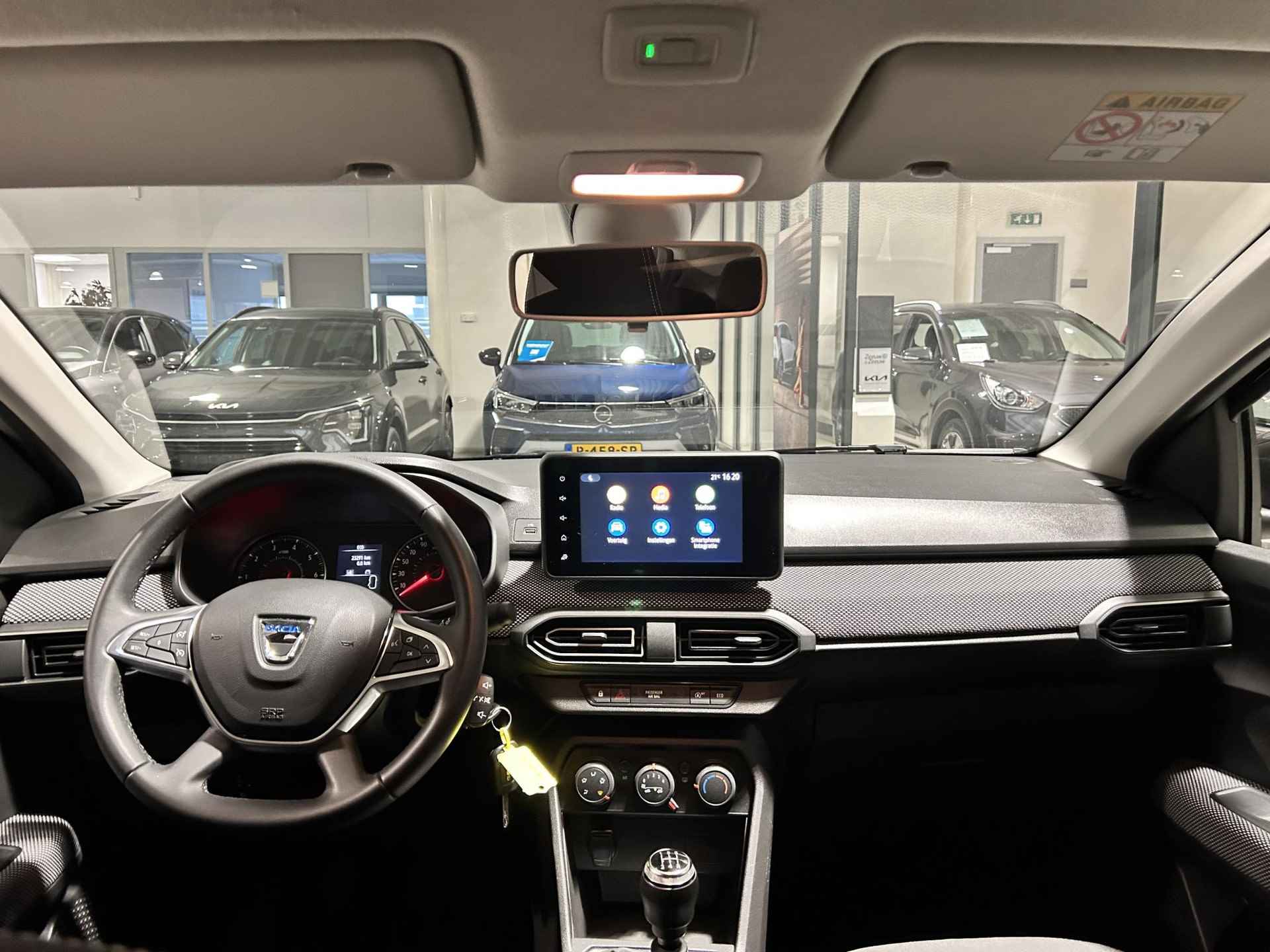 Dacia Sandero 1.0 TCe 90 Comfort Led|Apple Carplay Android Auto|Parkeersensoren|camera |Dodehoek detectie - 27/38