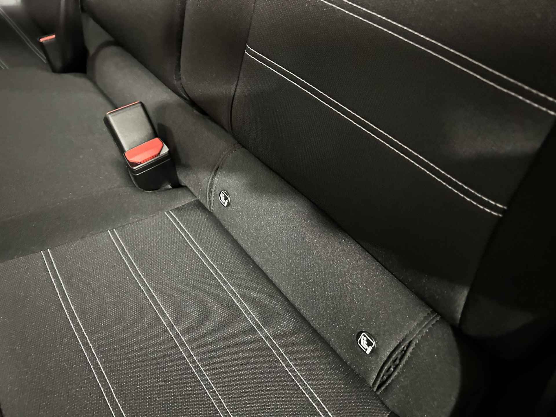 Dacia Sandero 1.0 TCe 90 Comfort Led|Apple Carplay Android Auto|Parkeersensoren|camera |Dodehoek detectie - 31/38