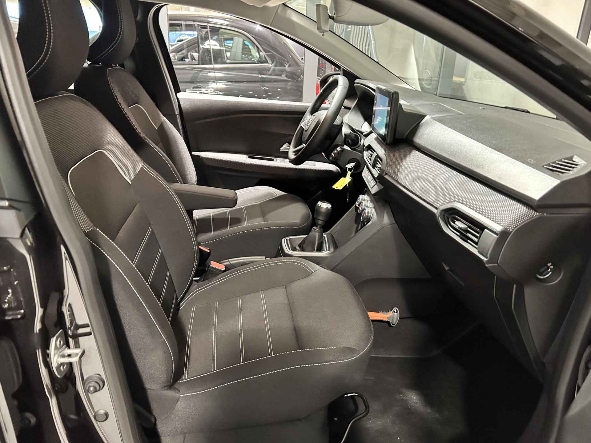 Dacia Sandero 1.0 TCe 90 Comfort Led|Apple Carplay Android Auto|Parkeersensoren|camera |Dodehoek detectie - 36/38