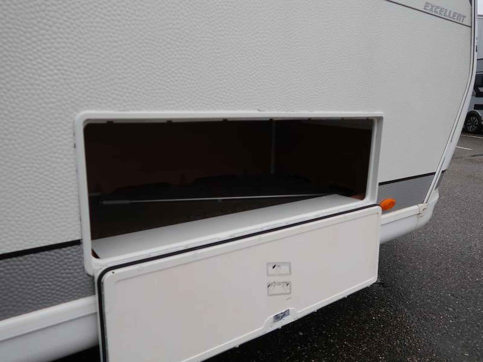 Hobby Excellent 460 SL MOVER LUIFEL VOORTENT - 18/25