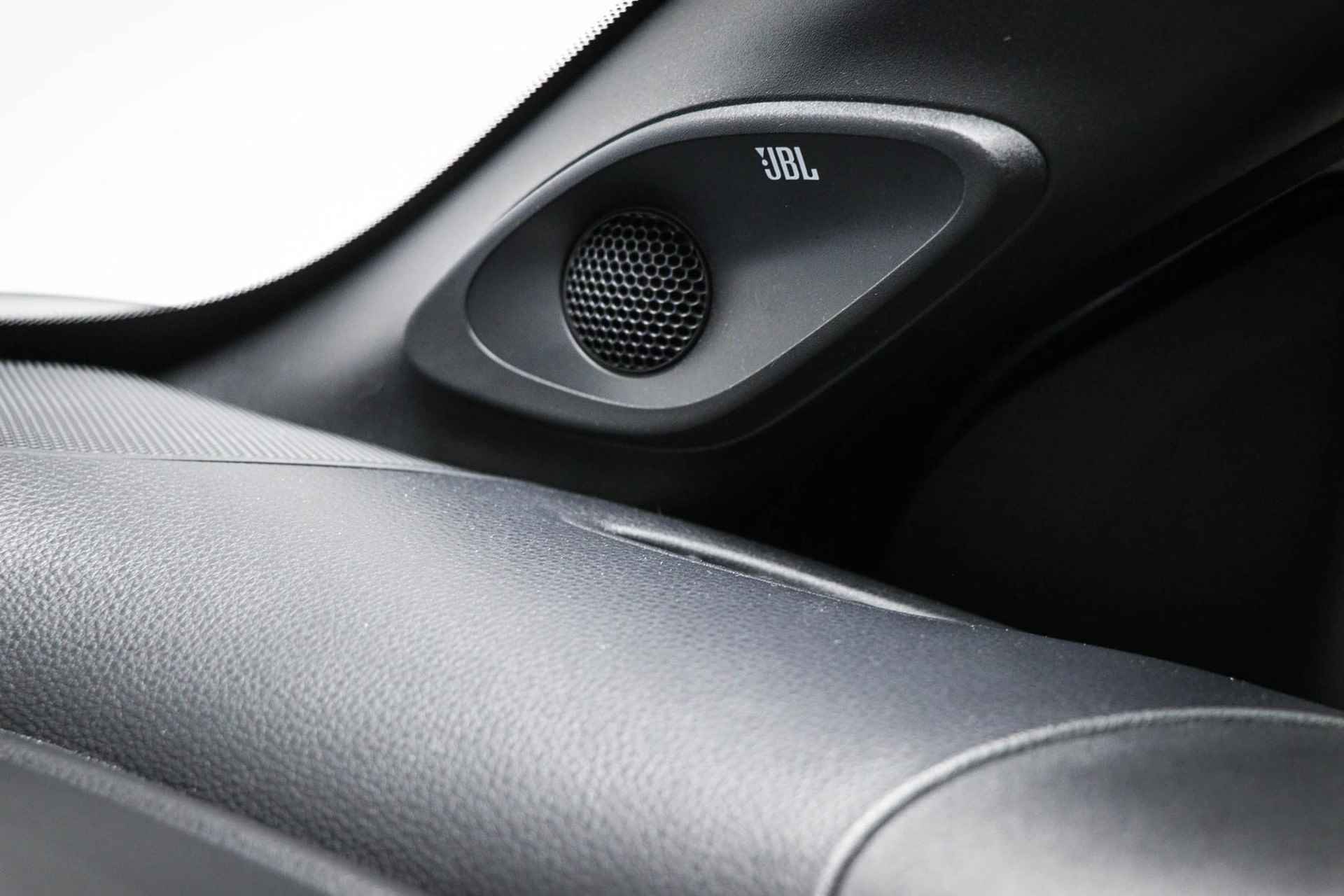 Toyota Aygo X 1.0 VVT-i S-CVT Premium | JBL DAB | UNDERCOVER | CAMERA | 18" - 41/57