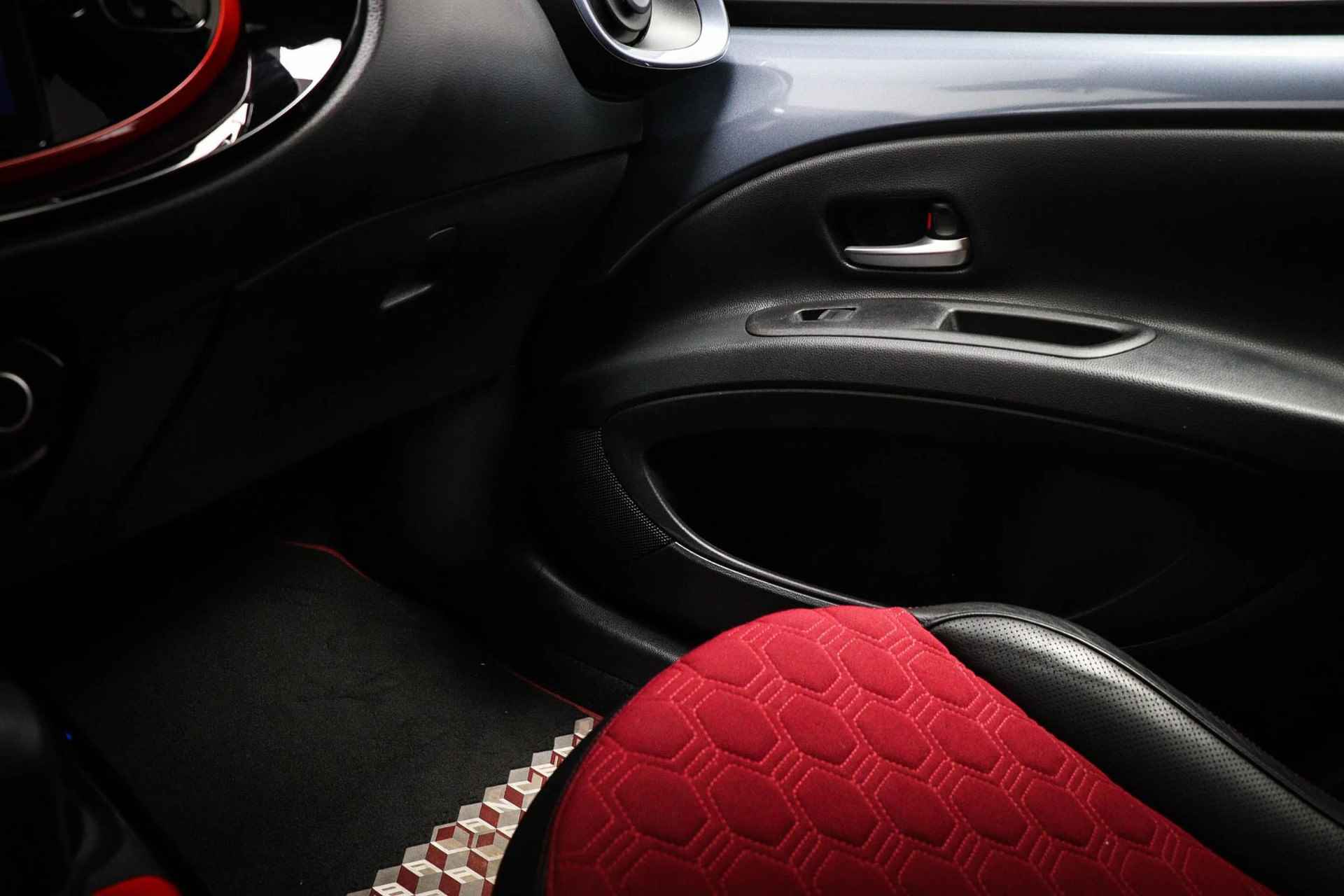 Toyota Aygo X 1.0 VVT-i S-CVT Premium | JBL DAB | UNDERCOVER | CAMERA | 18" - 42/57