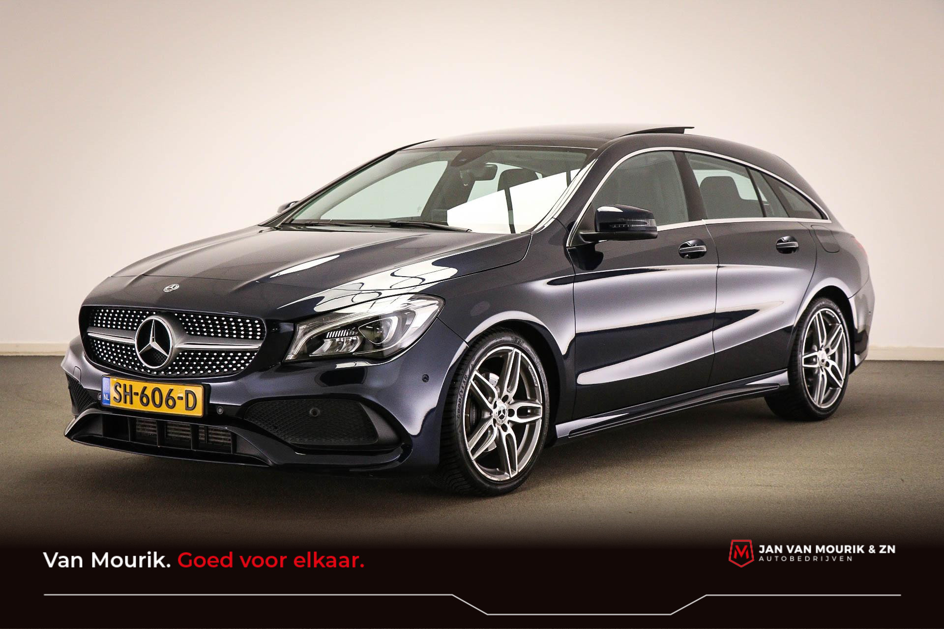 Mercedes-Benz CLA-klasse Shooting Brake 180 AMG-Line | PANORAMADAK | SFEERVERLICHTING | APPLE CARPLAY