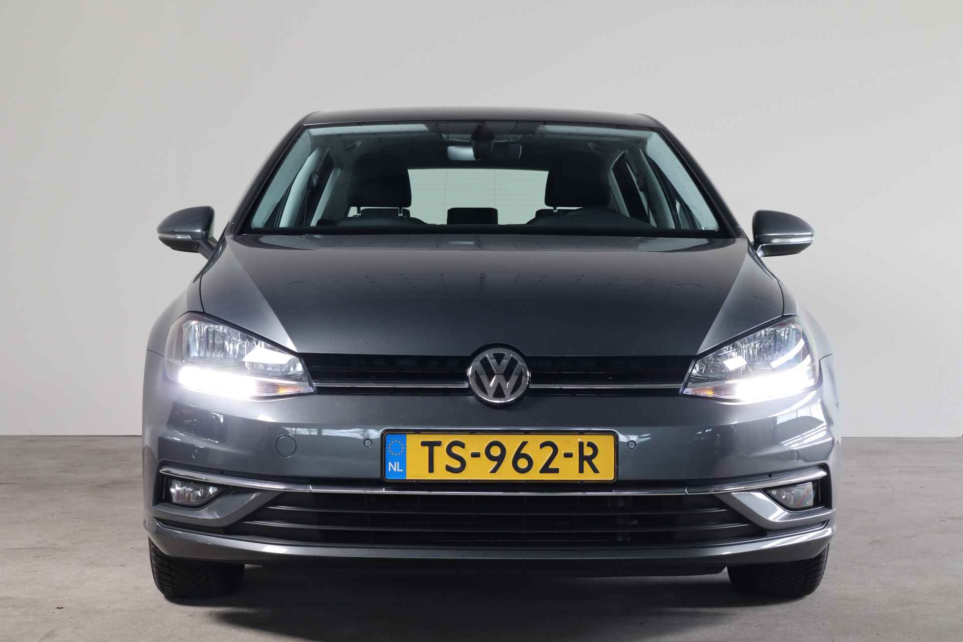 Volkswagen Golf 1.0 TSI Comfortline Business NL-Auto!! PDC I Apple carplay I Climate -- HEMELVAARTSDAG GEOPEND VAN 11.00 T/M 15.00 UUR -- - 4/34