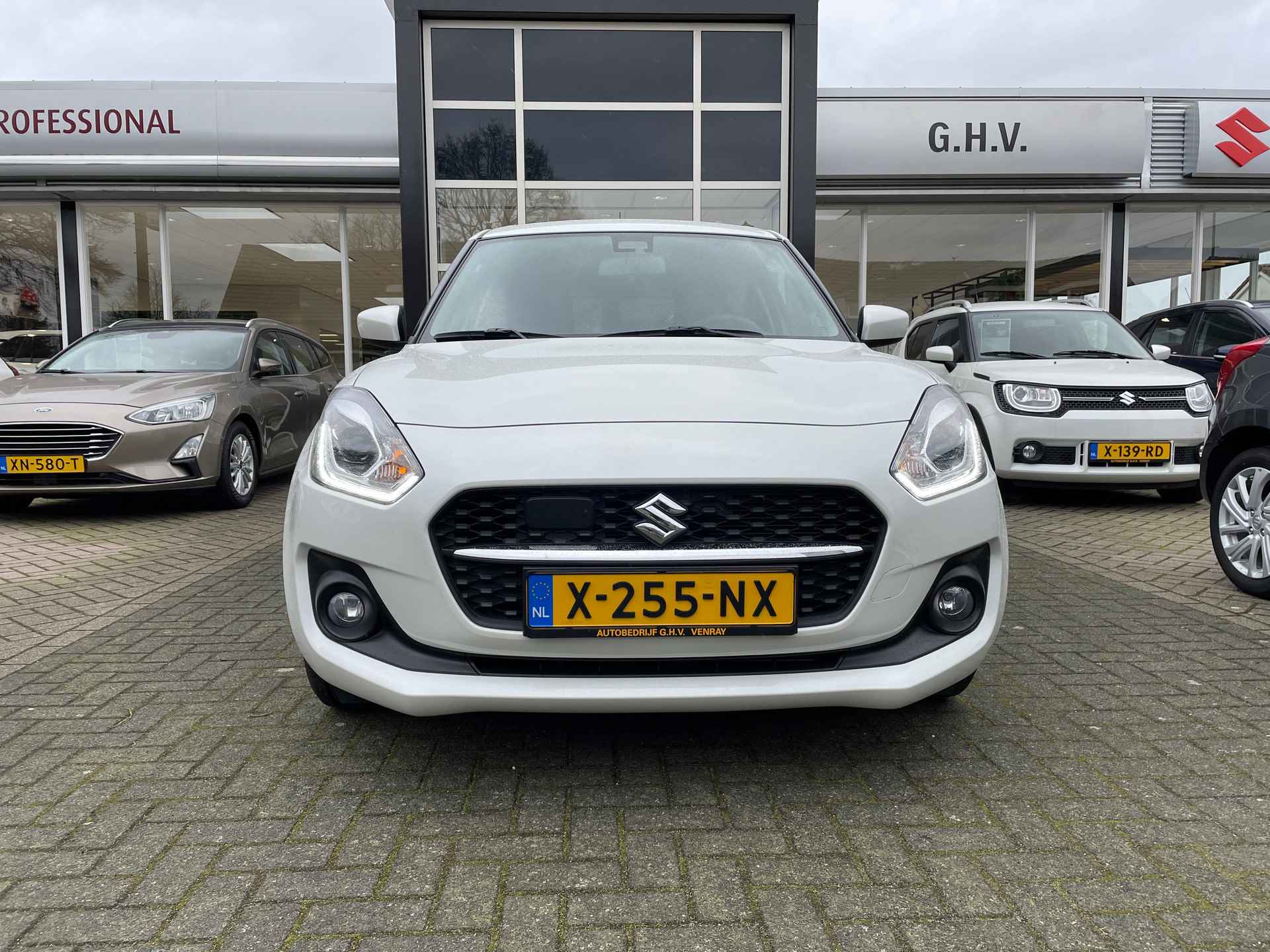 SUZUKI Swift 1.2 DualJet 83pk Smart Hybrid S&amp;S Select - 5/43