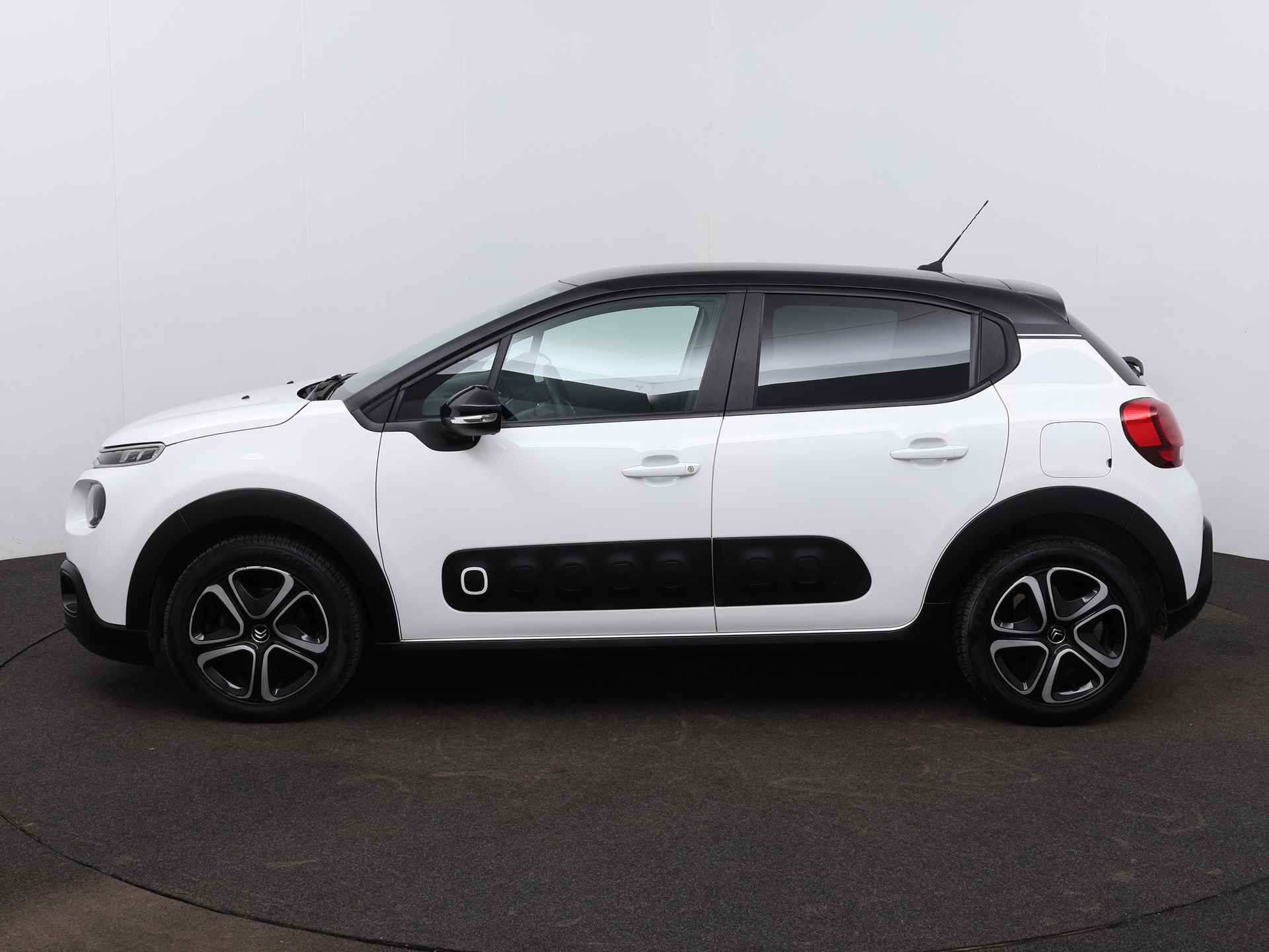 Citroën C3 PureTech 83pk Feel Edition | Rijklaar - 10/24