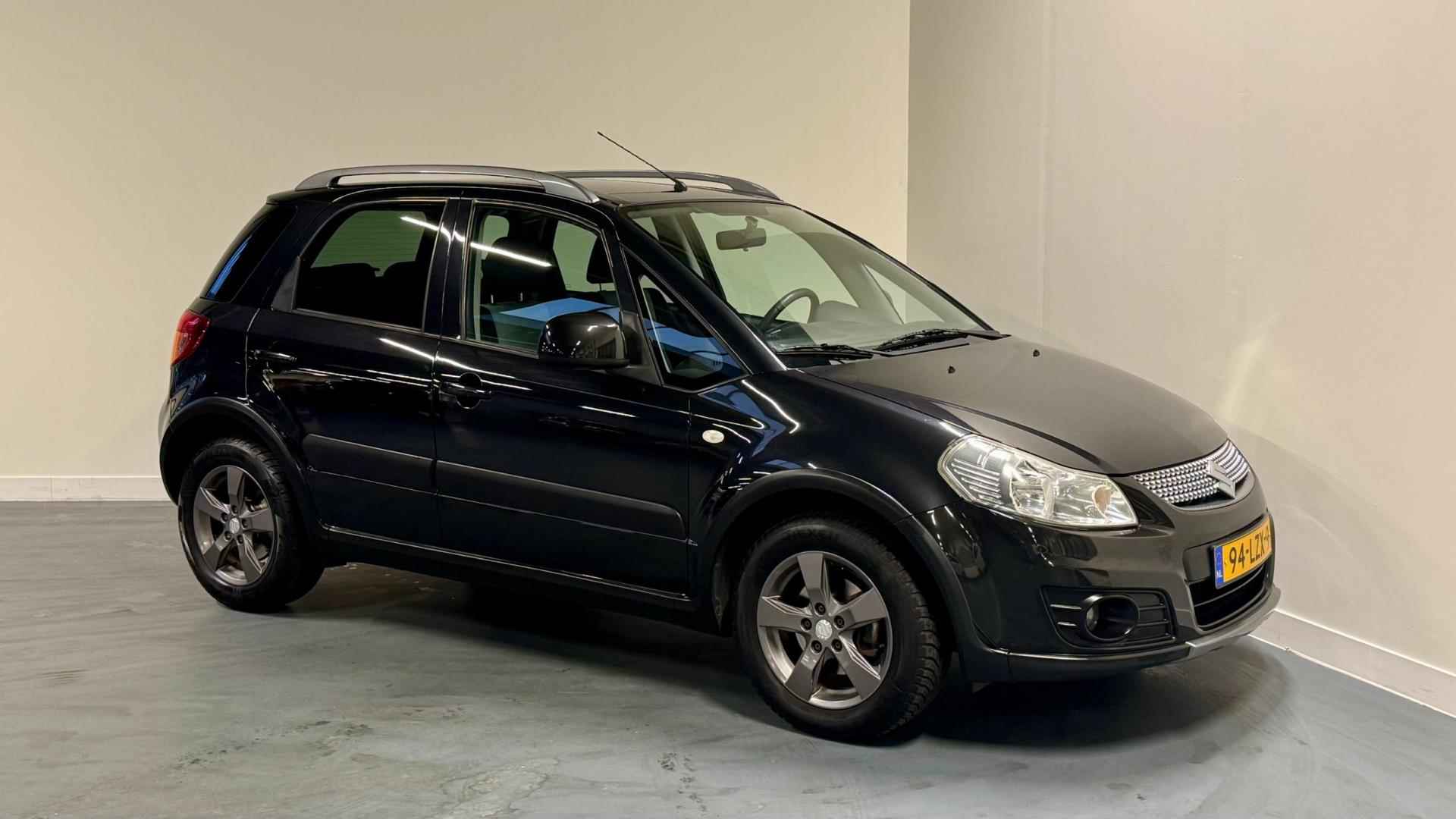 Suzuki SX4 1.6 Limited | NL-AUTO | 1E EIGENAAR | TREKHAAK | PARROT | - 4/30