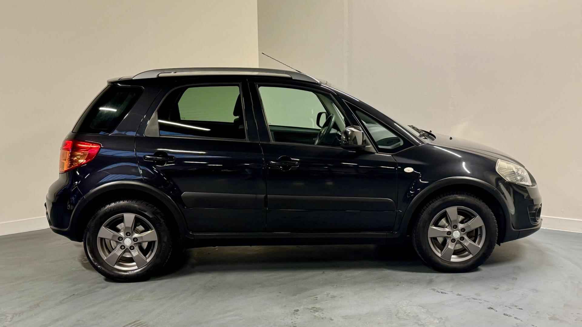 Suzuki SX4 1.6 Limited | NL-AUTO | 1E EIGENAAR | TREKHAAK | PARROT | - 5/30