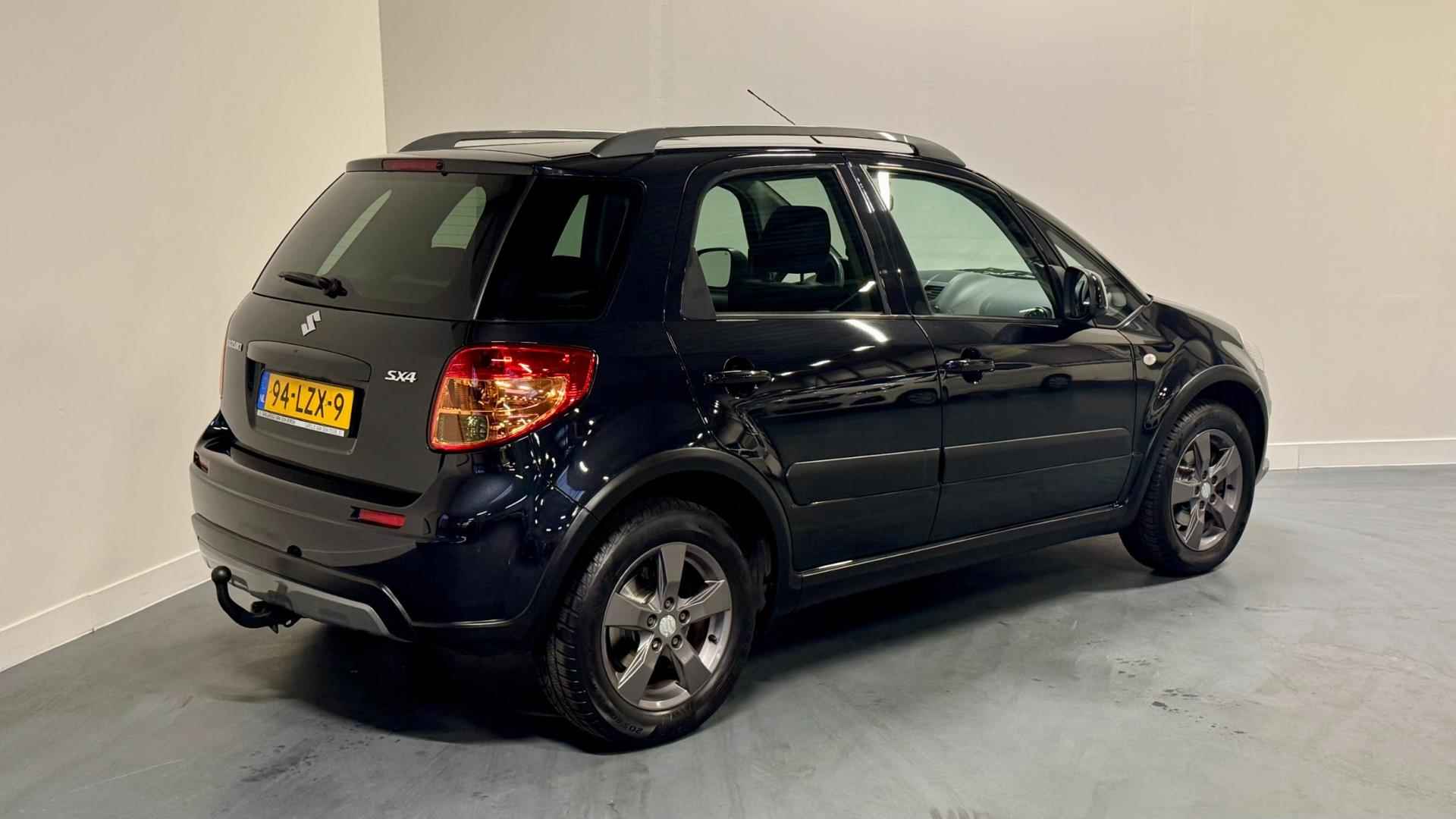 Suzuki SX4 1.6 Limited | NL-AUTO | 1E EIGENAAR | TREKHAAK | PARROT | - 6/30