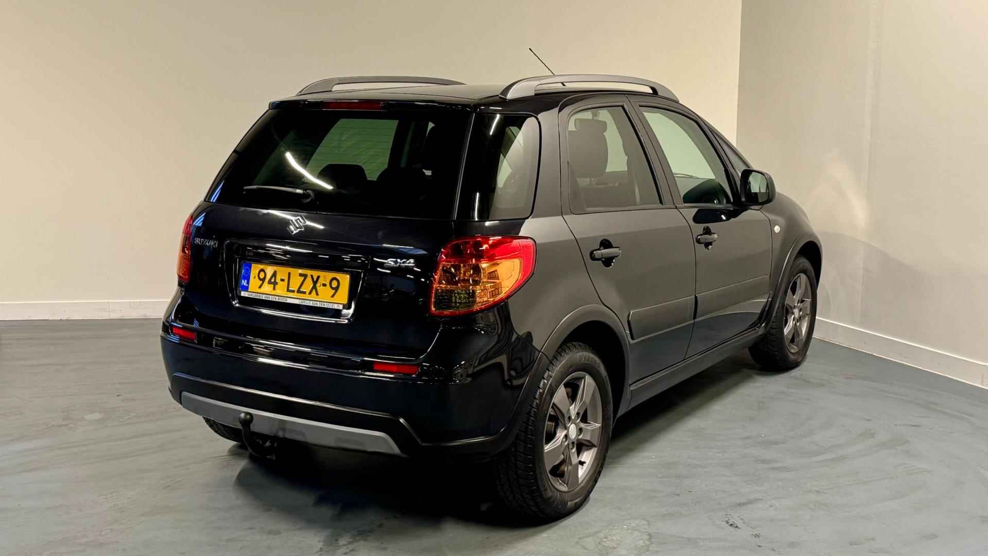 Suzuki SX4 1.6 Limited | NL-AUTO | 1E EIGENAAR | TREKHAAK | PARROT | - 7/30