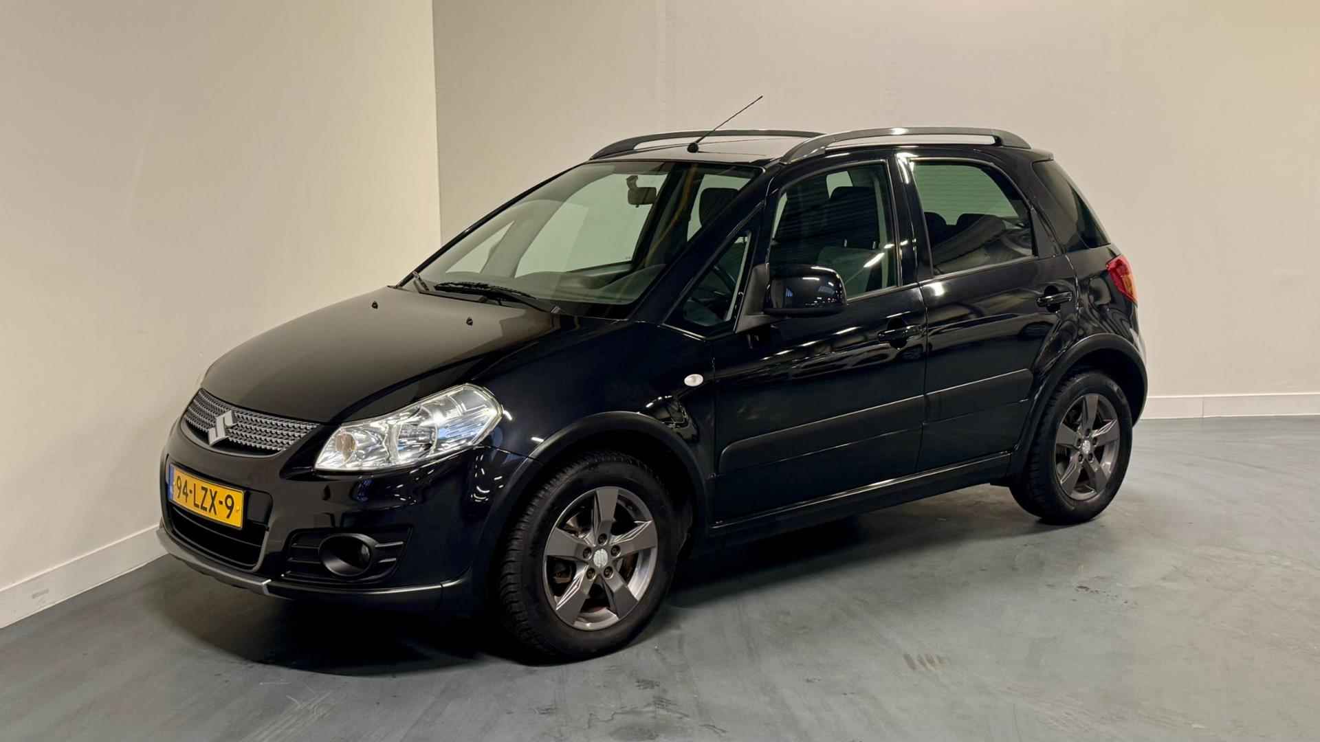 Suzuki SX4 1.6 Limited | NL-AUTO | 1E EIGENAAR | TREKHAAK | PARROT | - 12/30