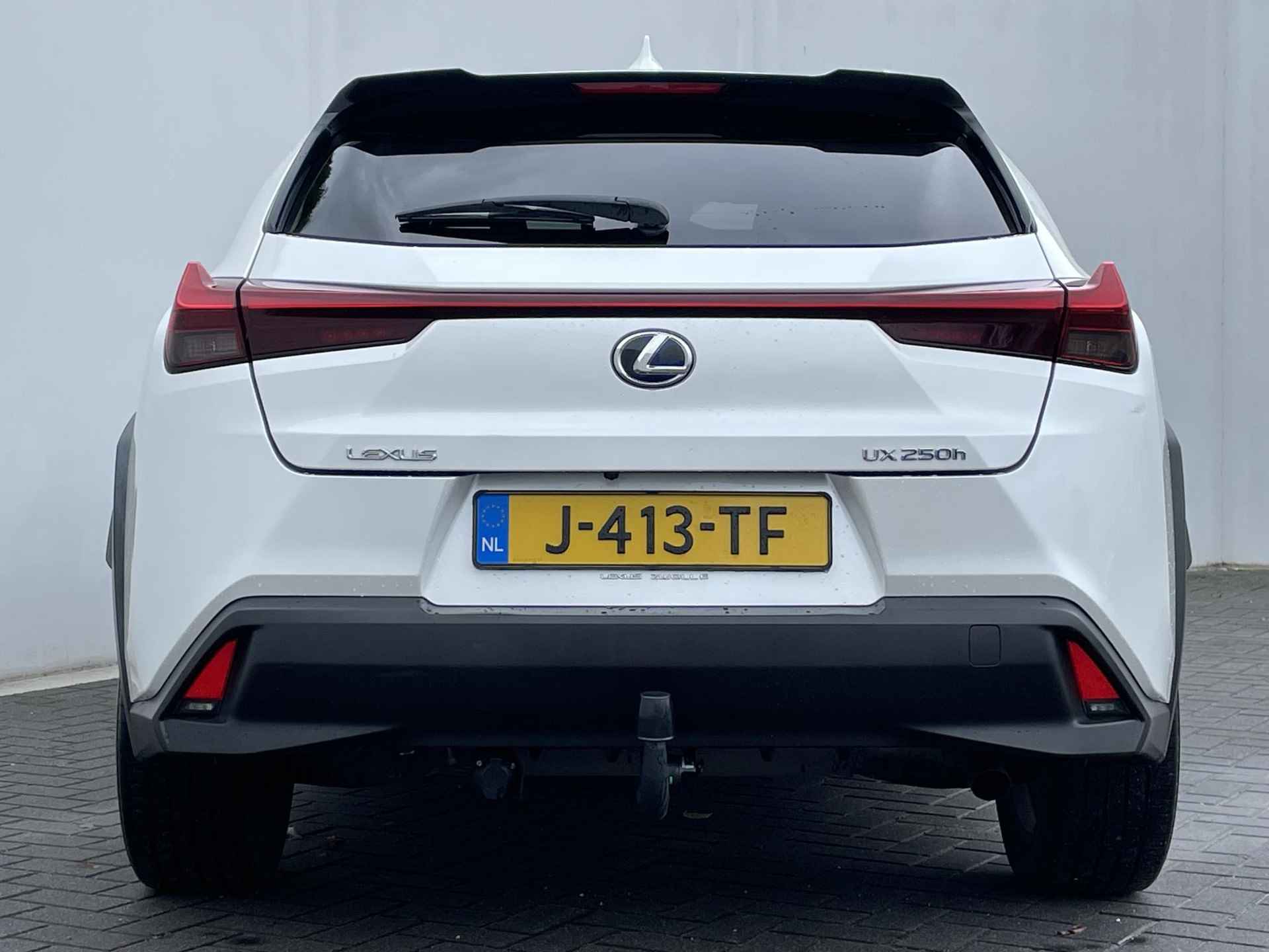 Lexus UX 250h Executive Line / TREKHAAK / NAVIGATIE / CRUISE CONTROL ADAPTIEF / ACHTERUITRIJCAMERA / CLIMATE CONTROL / BLUETOOTH - 14/41