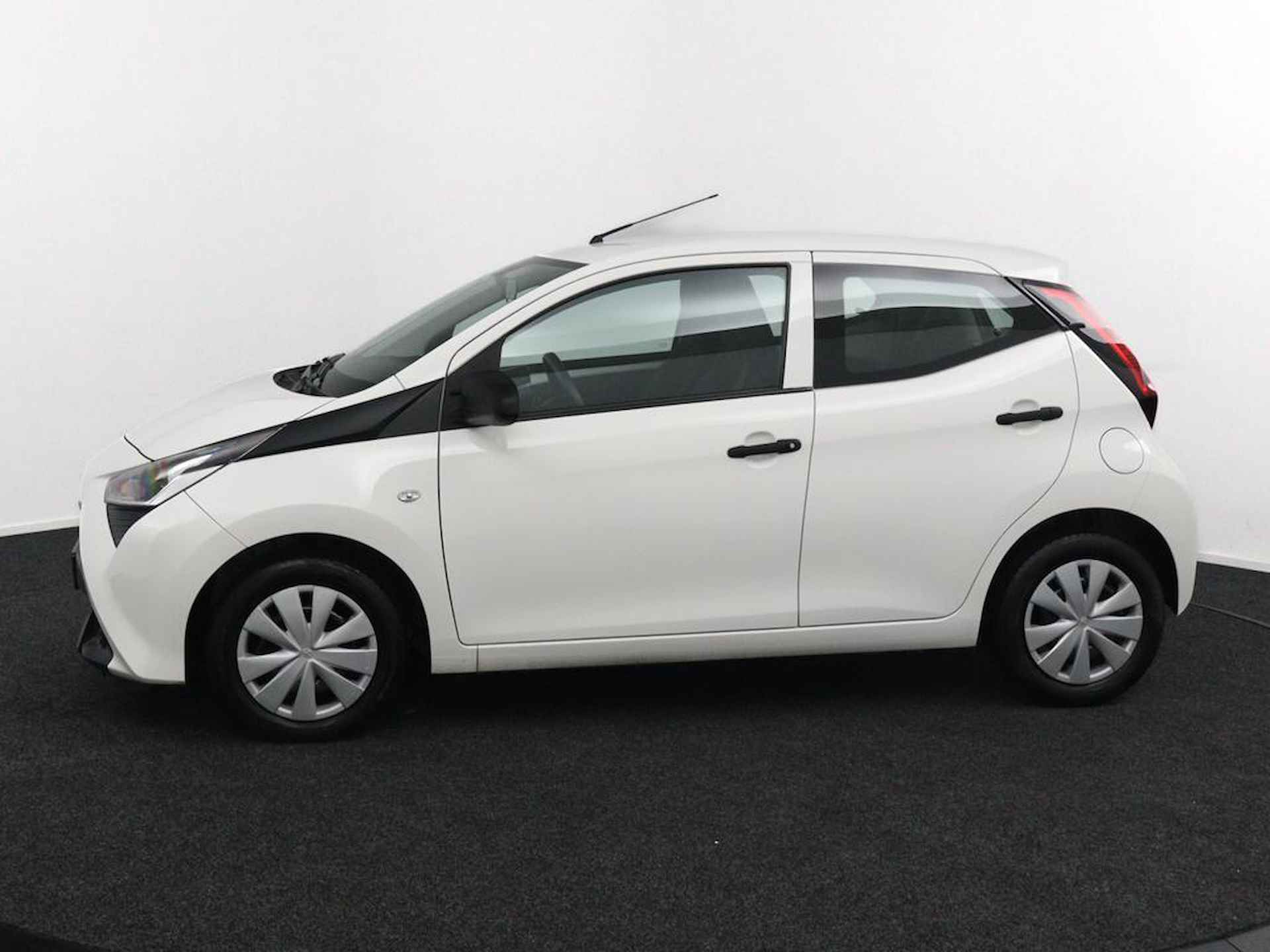 Toyota Aygo 1.0 VVT-i x-fun - 6/39