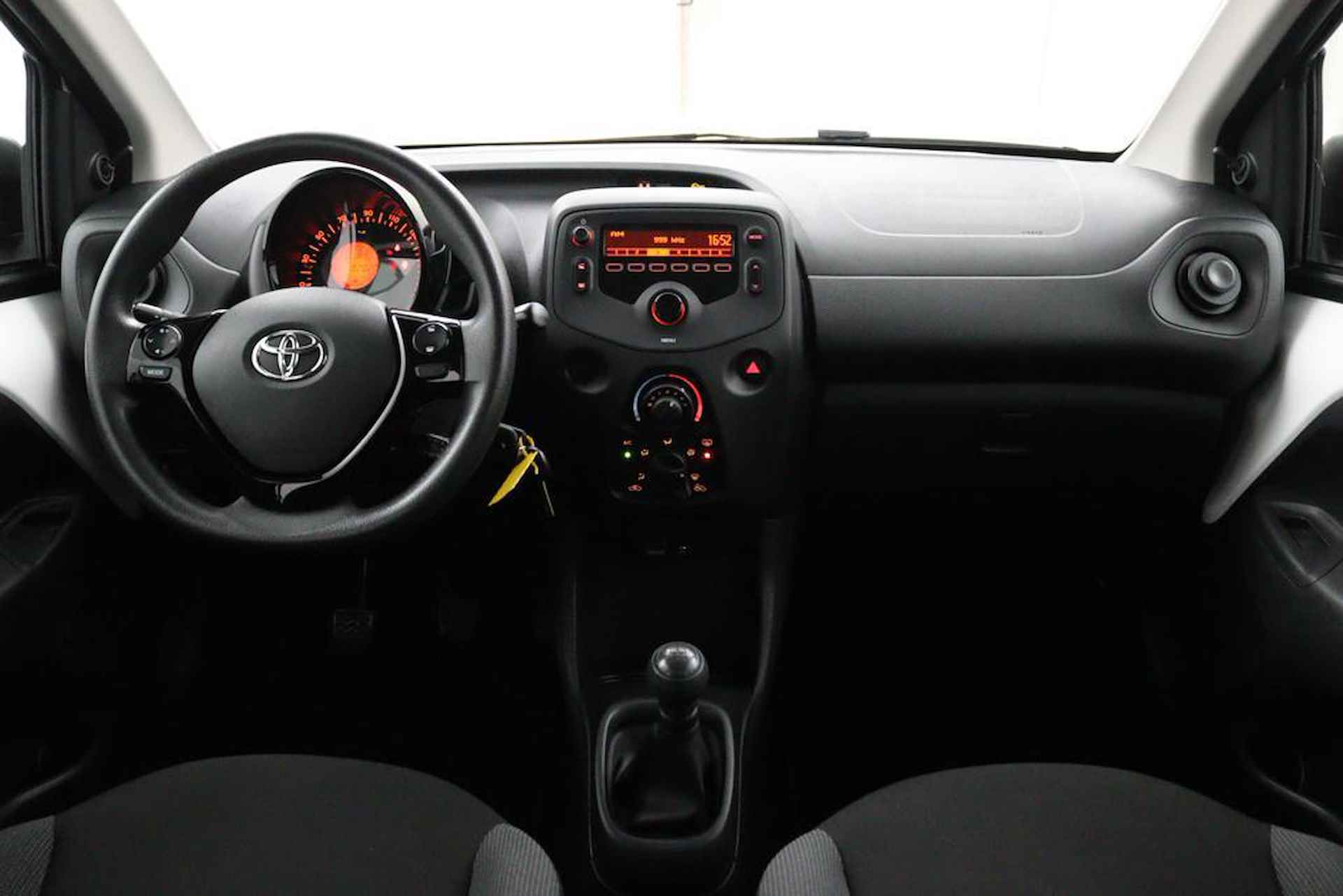 Toyota Aygo 1.0 VVT-i x-fun - 11/39