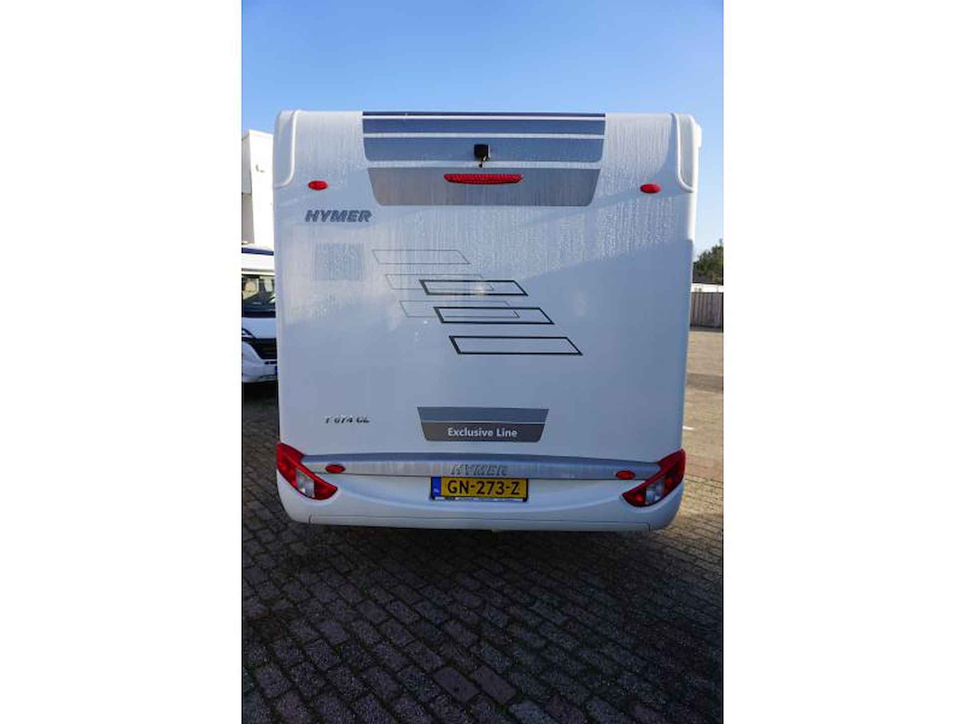 Hymer Tramp T674 CL Schotel+tv/Maxfann/Camera - 5/17