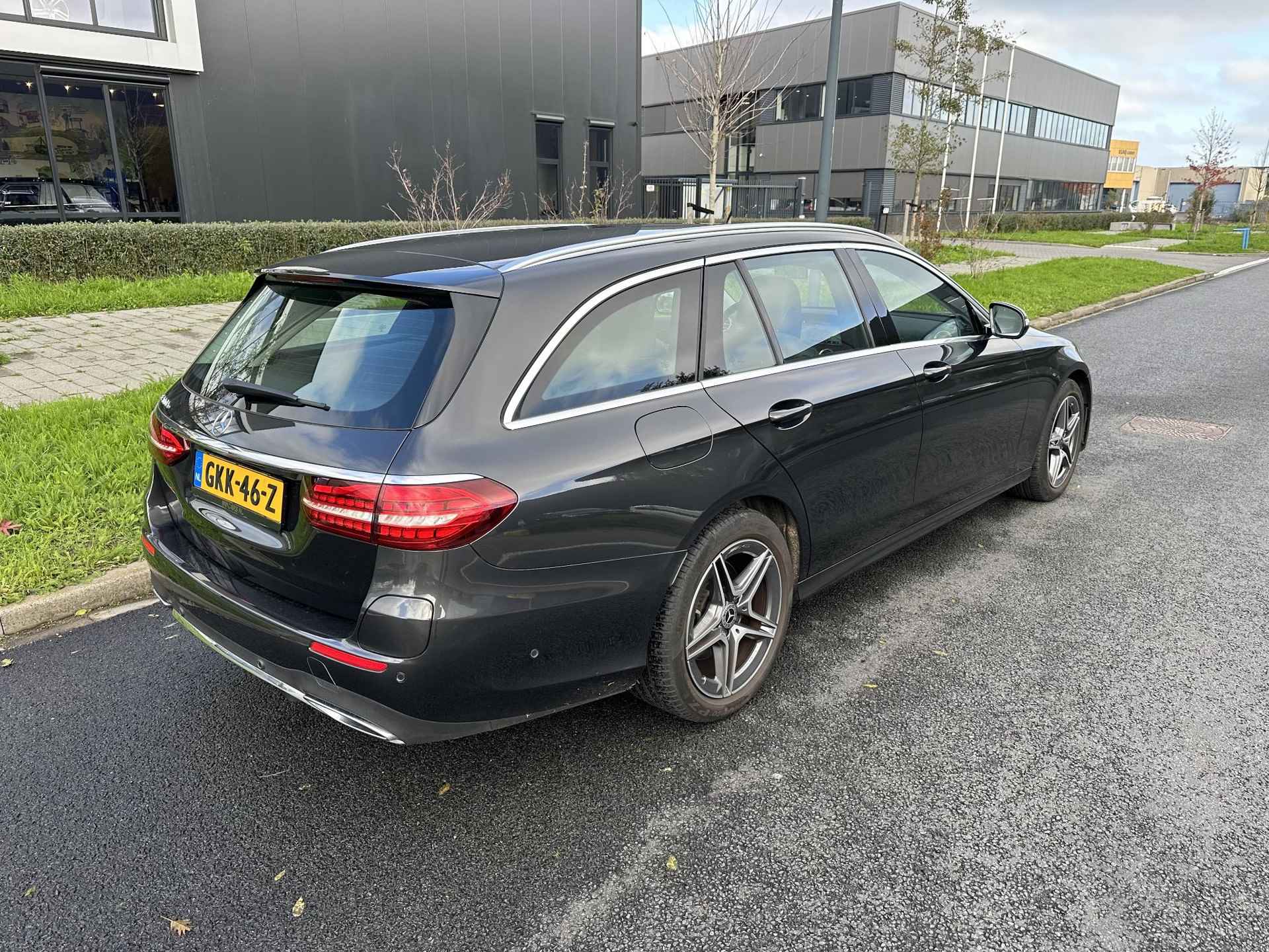 Mercedes-Benz E-klasse Estate 300 e AMG Line Leder, 360 camera, Widescreen, ambilight - 4/16