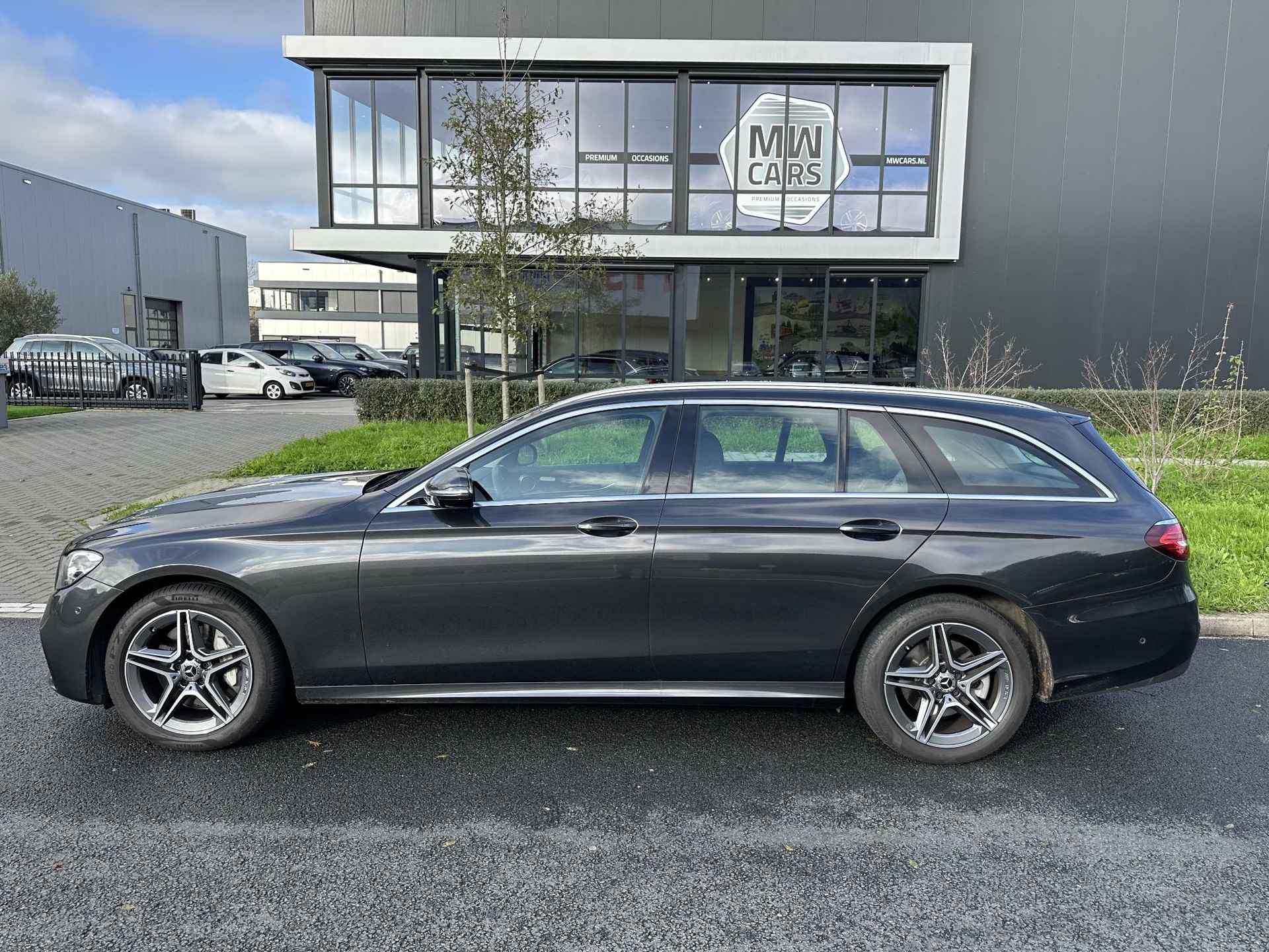 Mercedes-Benz E-klasse Estate 300 e AMG Line Leder, 360 camera, Widescreen, ambilight - 5/16