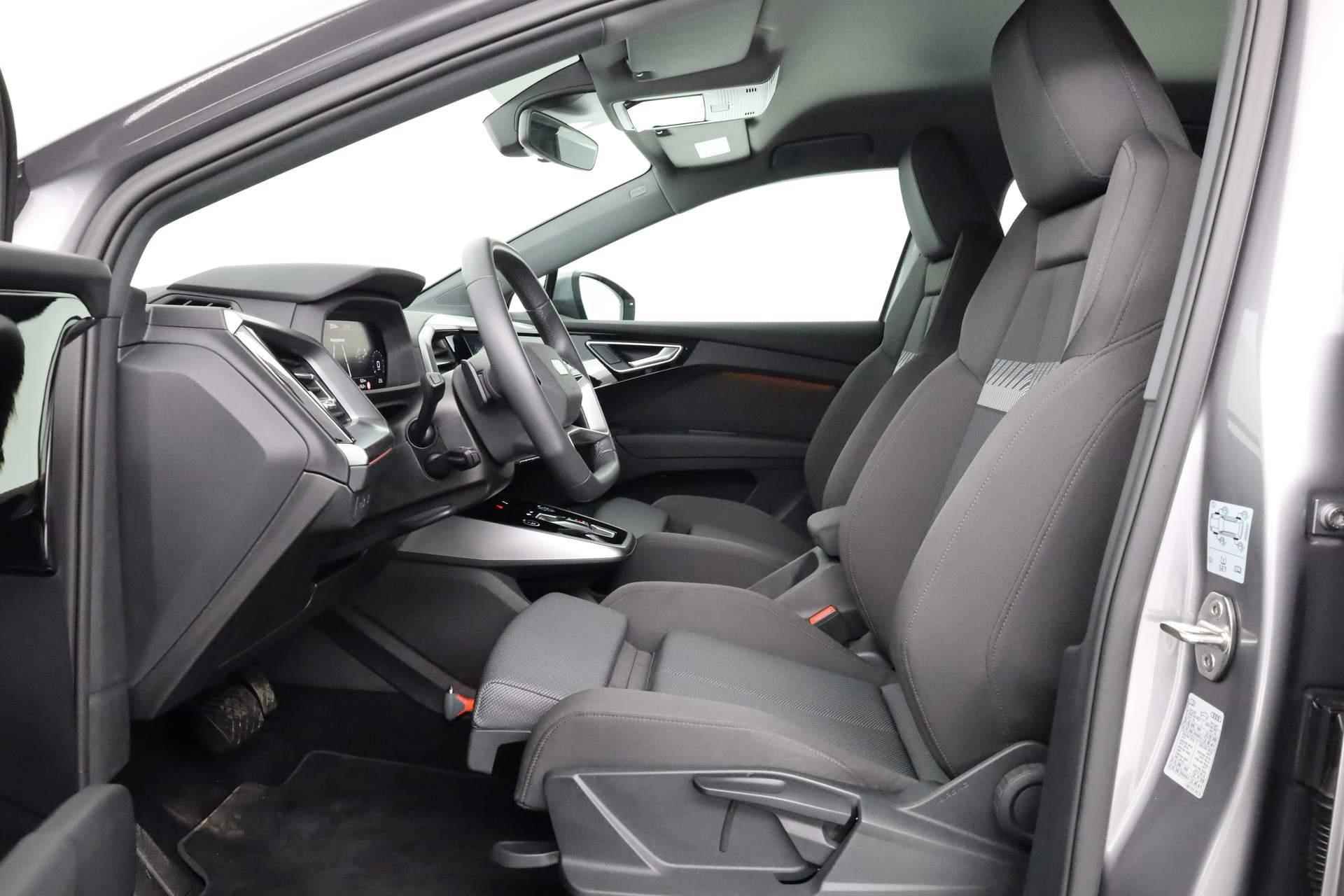 Audi Q4 e-tron 35 170PK Advanced edition 55 kWh | LED | ACC | Stoelverwarming | 19 inch - 21/42