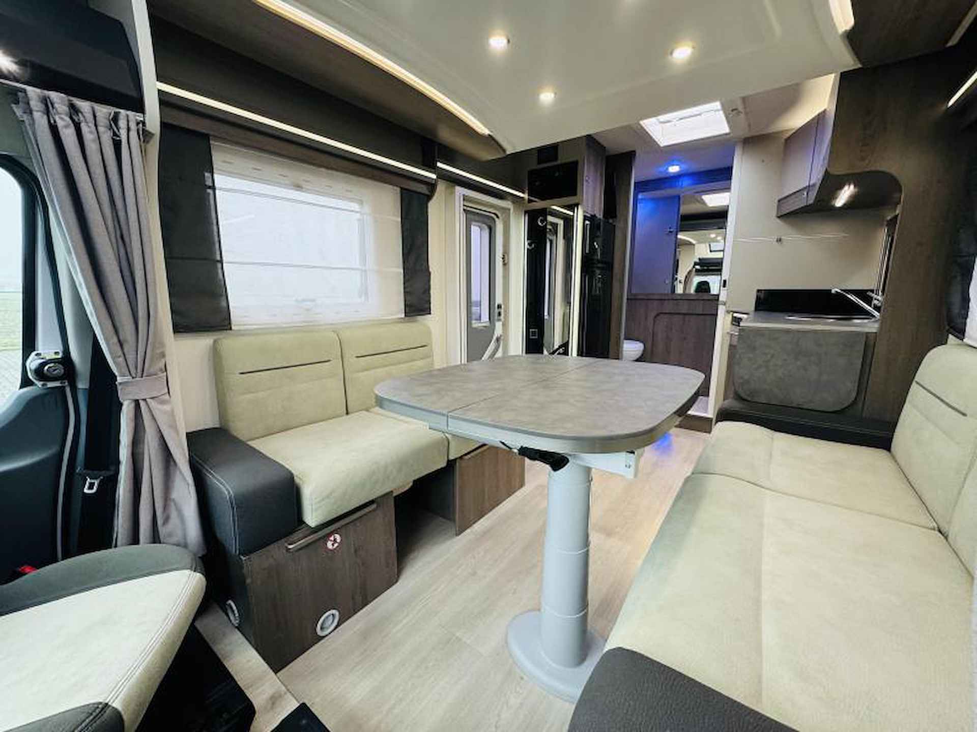 Chausson Titanium 640 Automaat Levelsysteem - 4/25