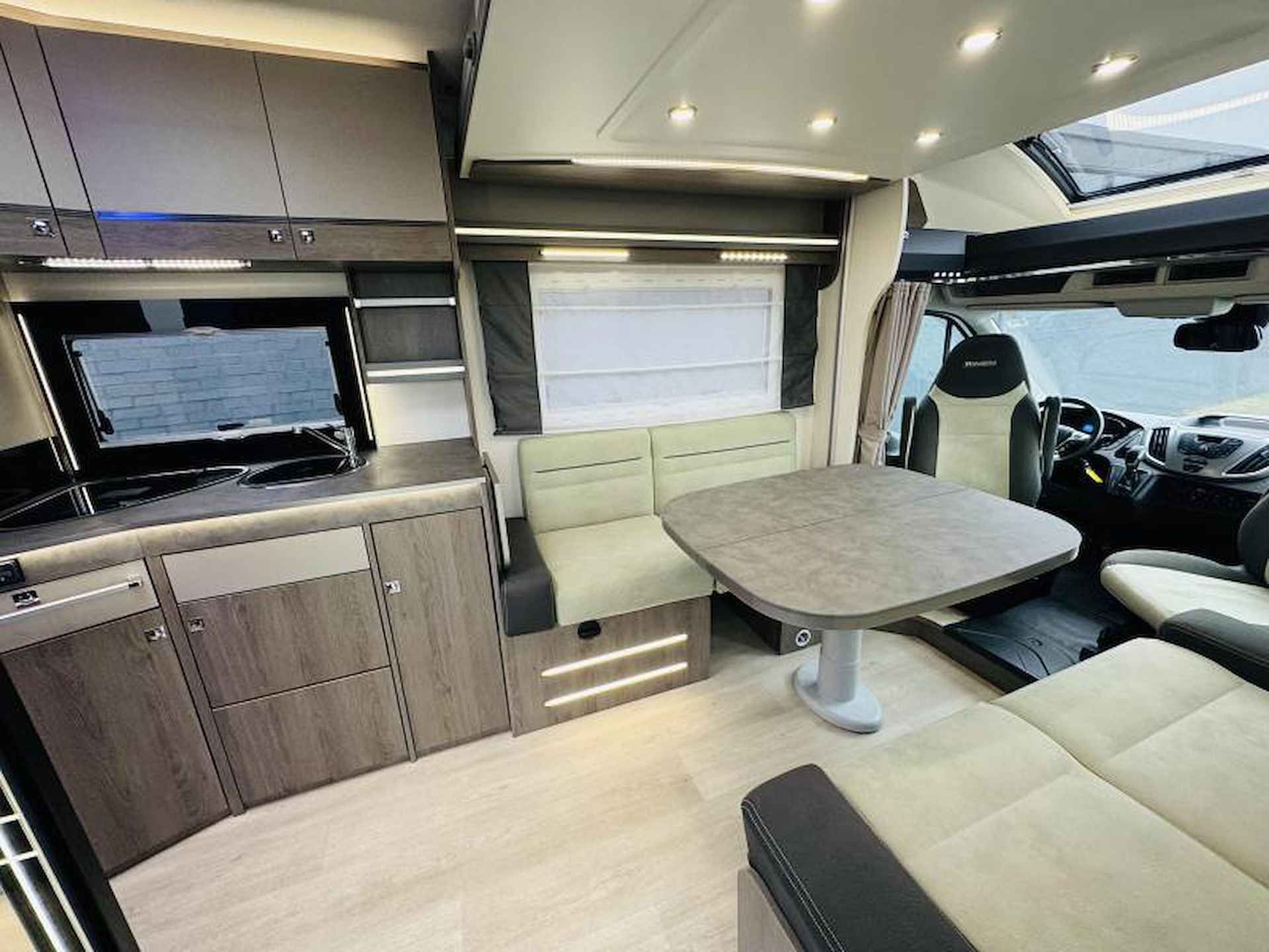 Chausson Titanium 640 Automaat Levelsysteem - 13/25