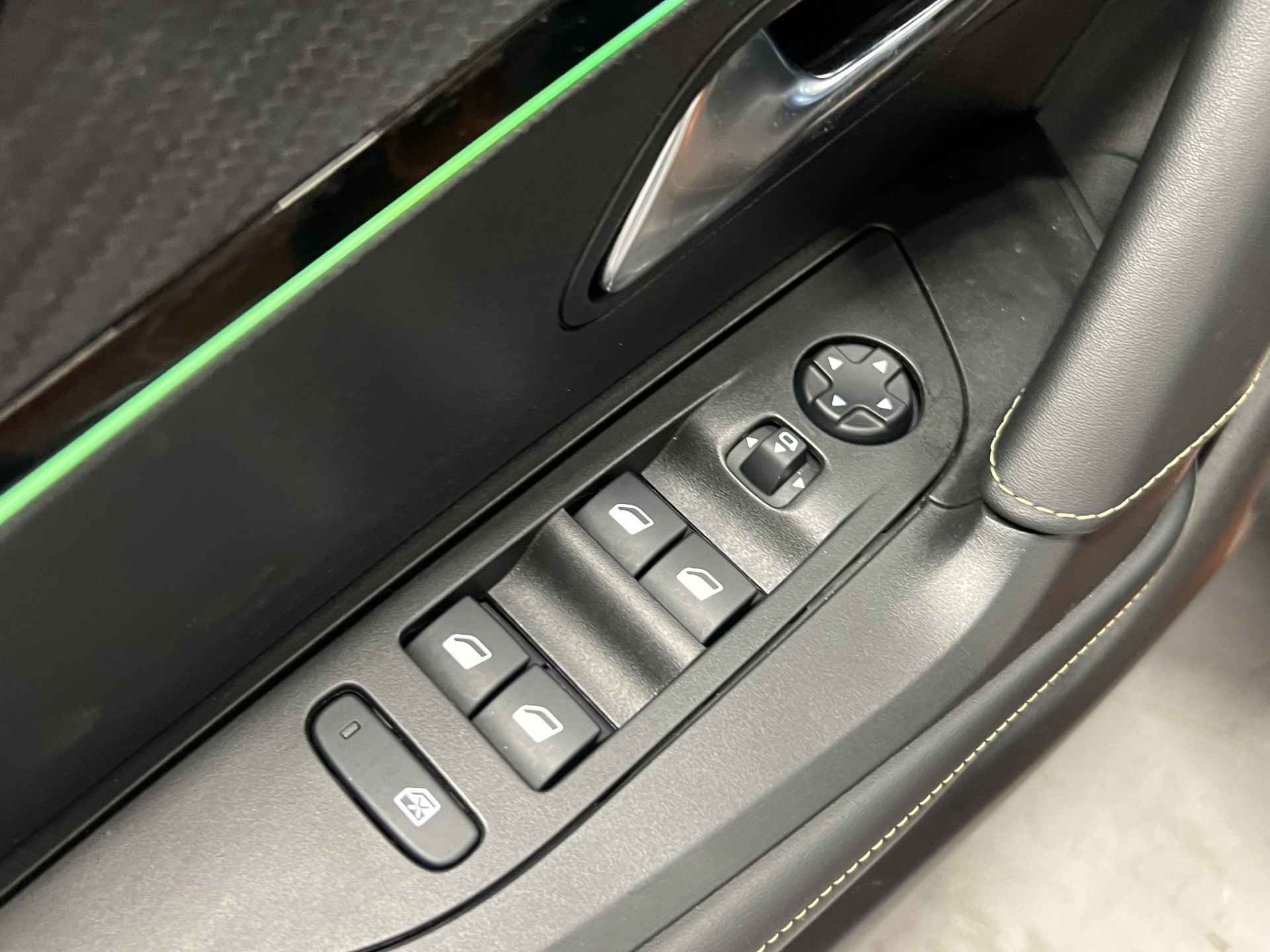 Peugeot e-2008 EV GT 50 kWh | Camera | 3-D Cockpit | Leder/Stof | 17'' LMV | LED | Carplay | Bluetooth | Getint glas | BTW | - 27/38