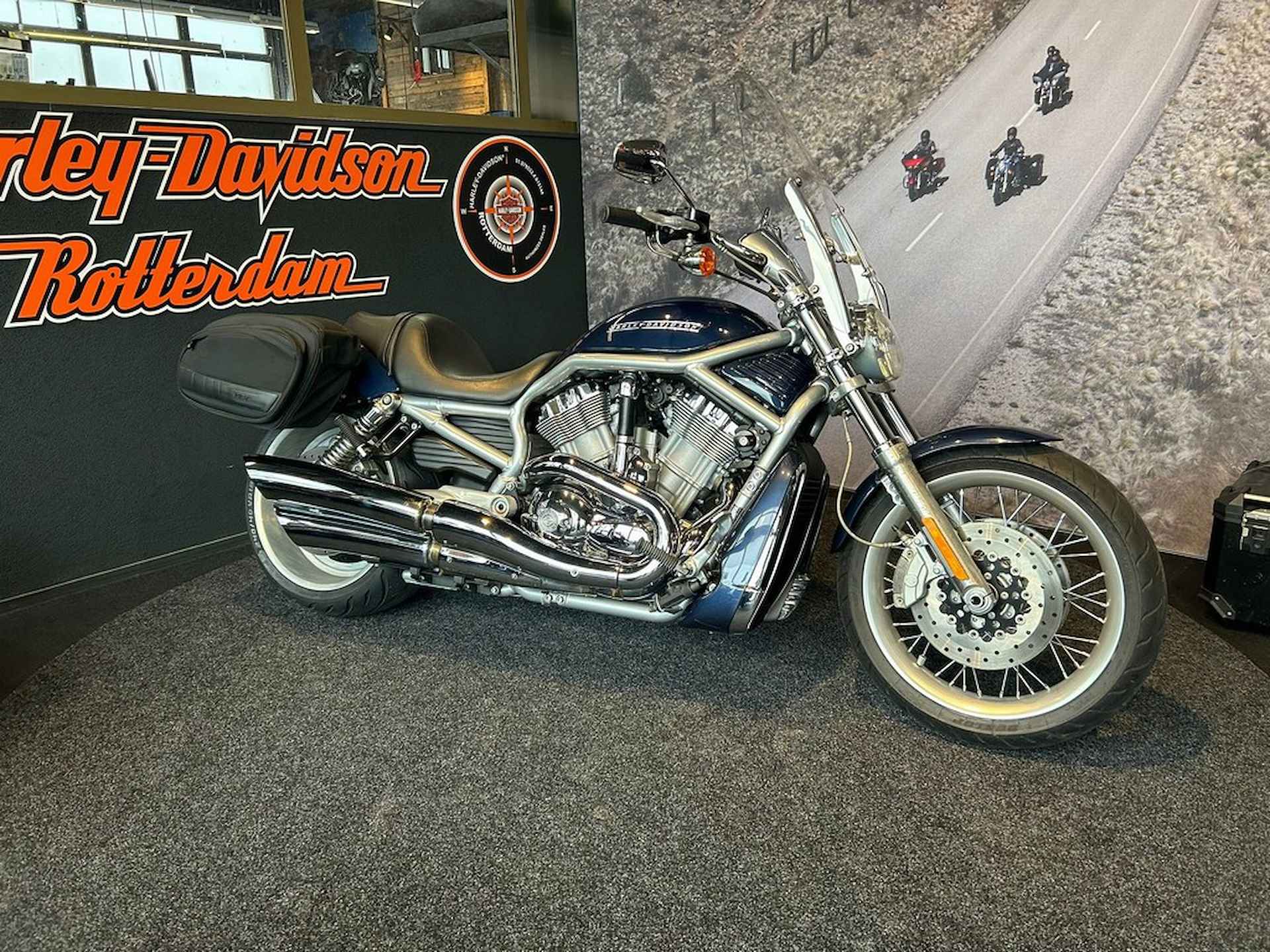 Harley-Davidson VRSCAW V-Rod - 8/15