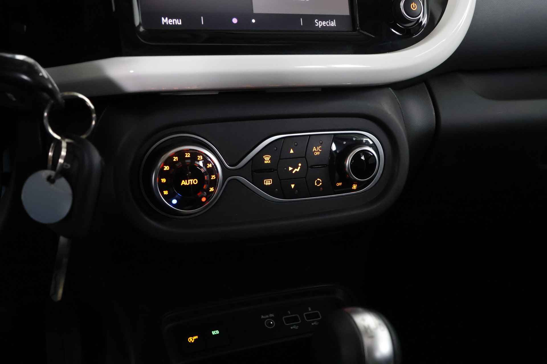 Renault Twingo 0.9 TCe Intens / Opendak / Aut / CarPlay / Clima / Bluetooth - 17/29