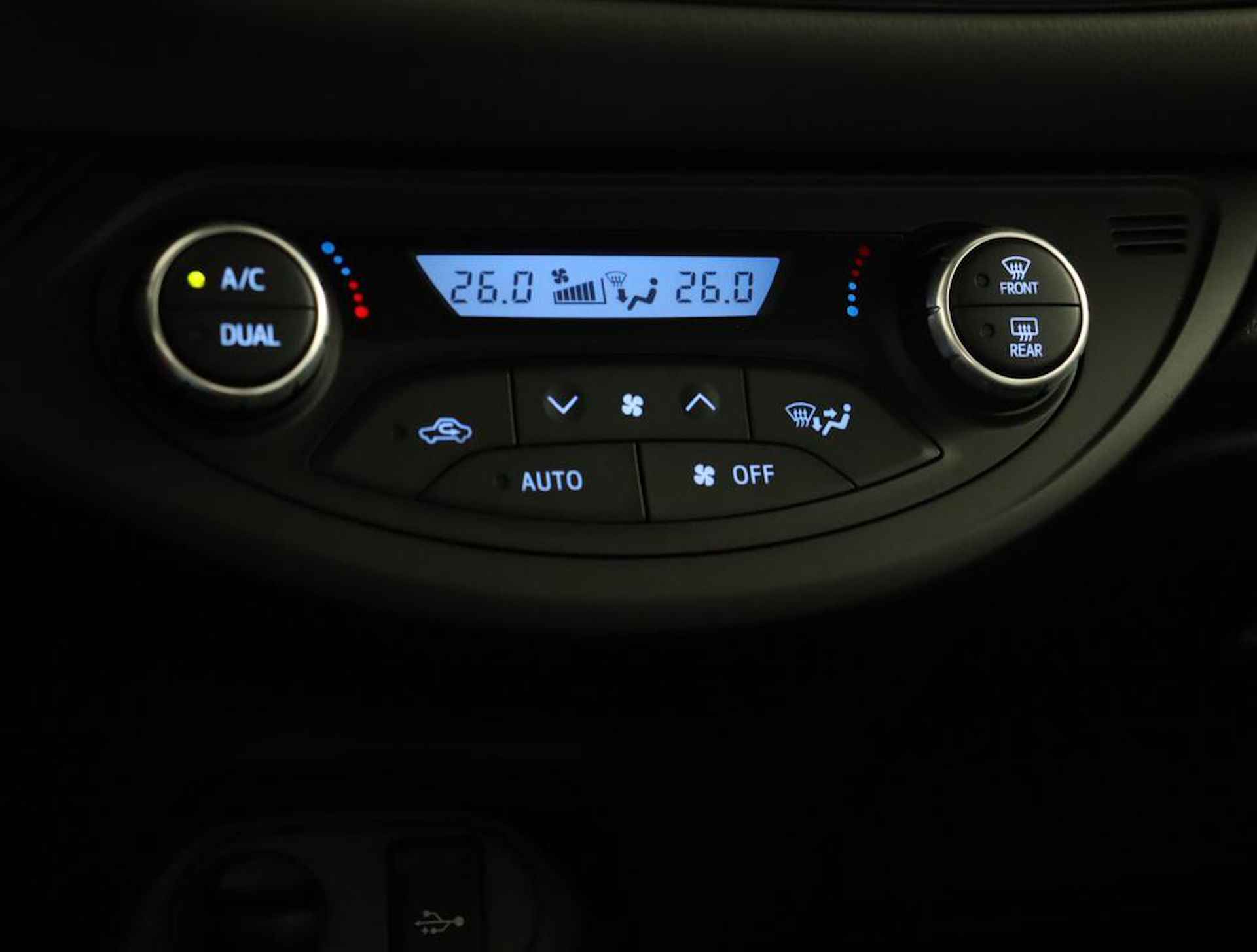 Toyota Yaris 1.5 Hybrid Aspiration | Cruise control | Climate control | Achteruitrijcamera | - 7/48