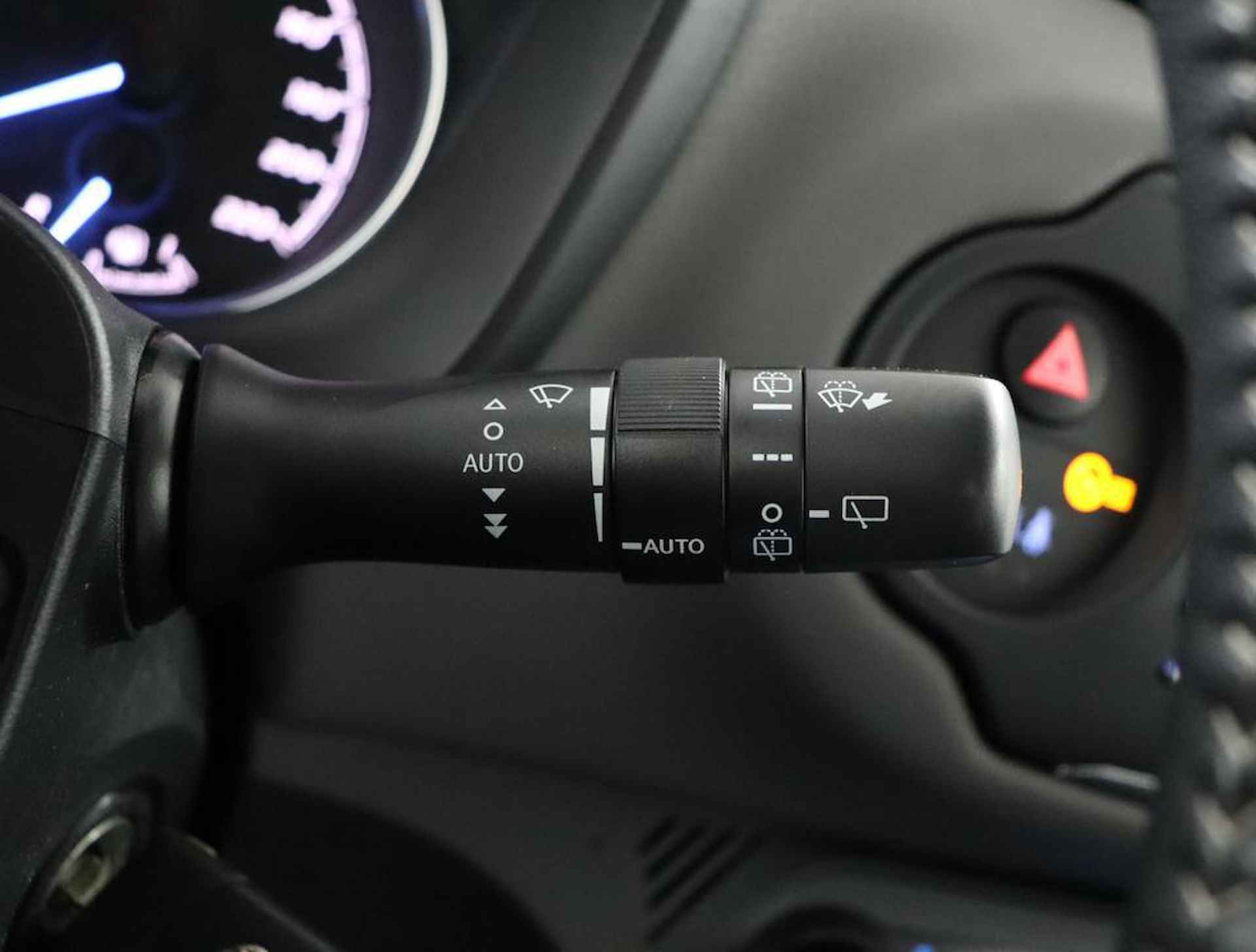 Toyota Yaris 1.5 Hybrid Aspiration | Cruise control | Climate control | Achteruitrijcamera | - 30/48