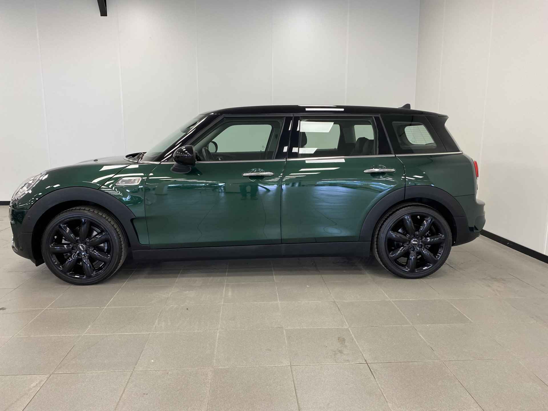 MINI Clubman 2.0 Cooper S / 192PK / Chili Business Plus / PANO / LEDER / NAVI / 31.000KM!! / - 4/51