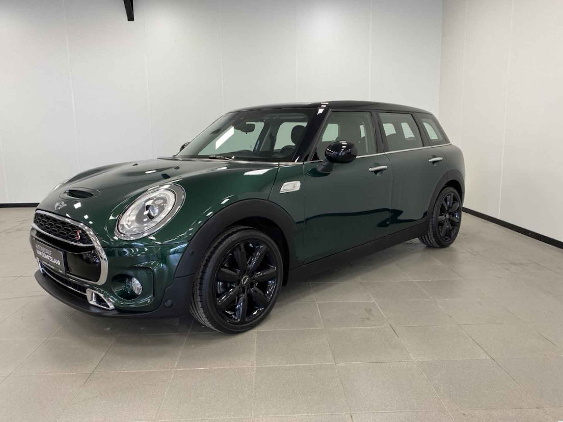 MINI Clubman 2.0 Cooper S / 192PK / Chili Business Plus / PANO / LEDER / NAVI / 31.000KM!! / - 24/51