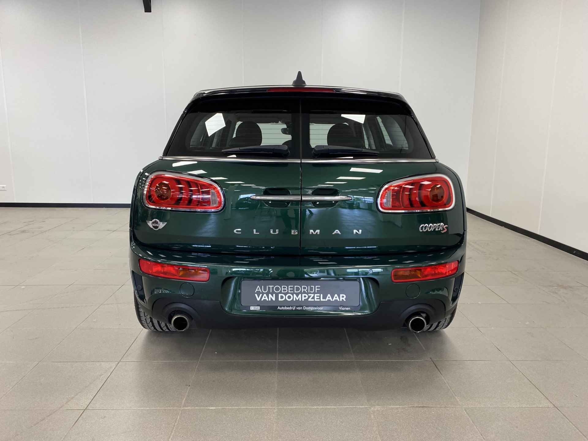 MINI Clubman 2.0 Cooper S / 192PK / Chili Business Plus / PANO / LEDER / NAVI / 31.000KM!! / - 27/51