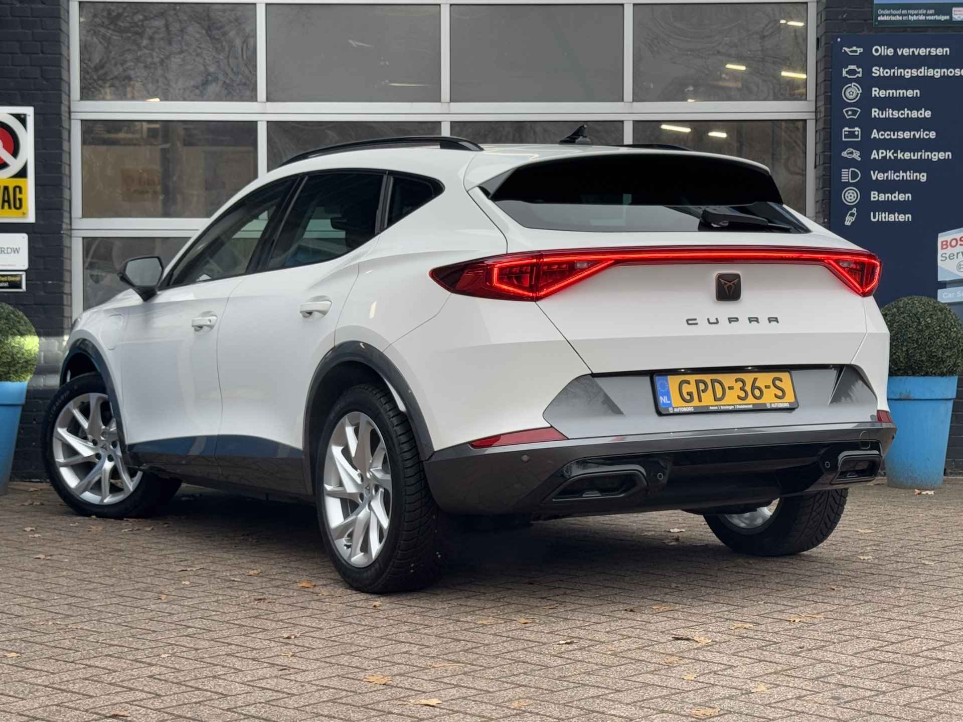 CUPRA Formentor 1.4 e-Hybrid Business | Stuurverwarming | Rijklaar + 12 Maand BOVAG Garantie - 57/61