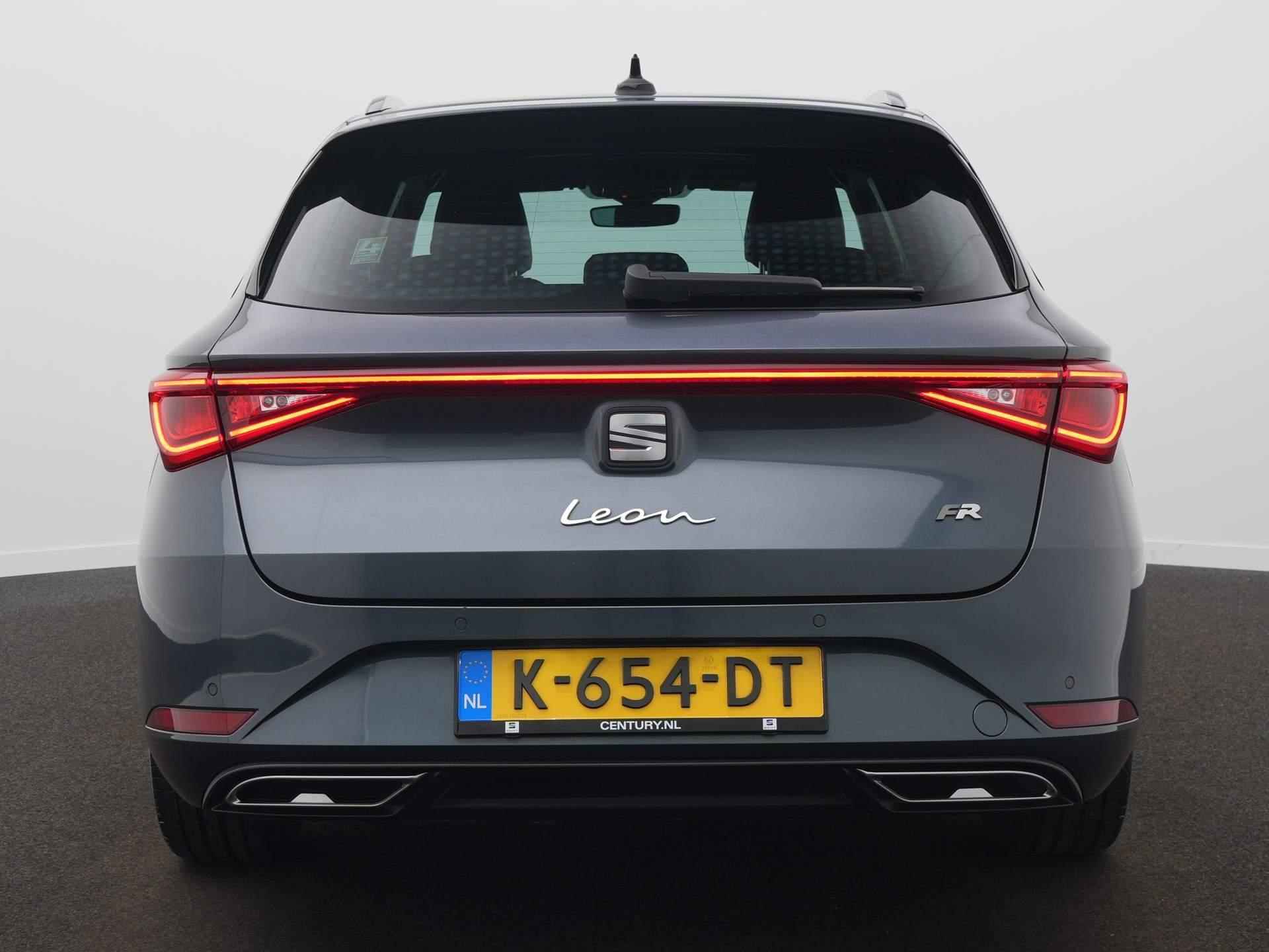 SEAT Leon Sportstourer 1.5 eTSI FR Launch Edition / Acc / Sensoren / Navigatie - 6/54