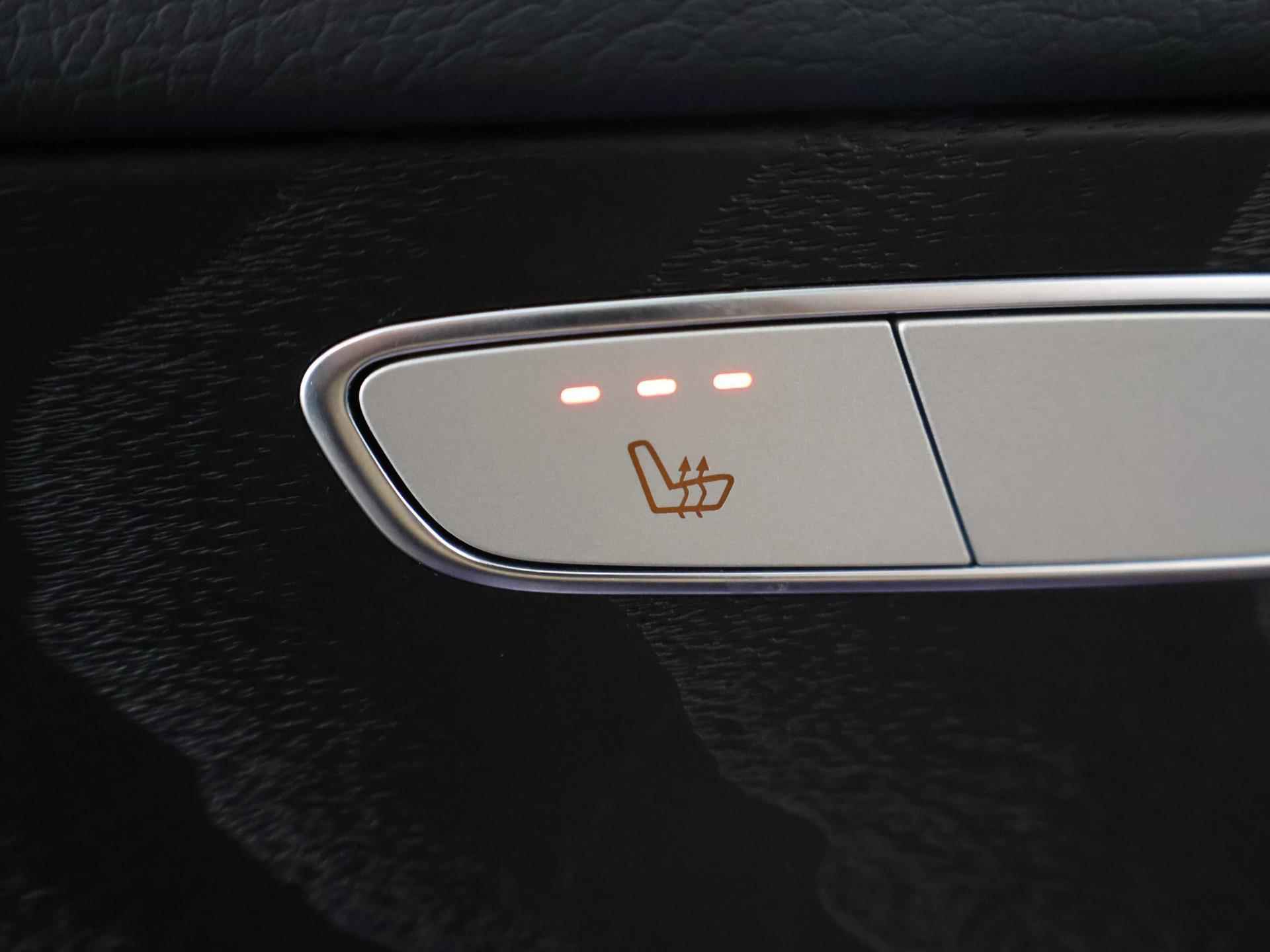Mercedes-Benz GLC-klasse 300e 4MATIC Premium AMG Trekhaak | Panoramadak | Digitaal Display | Getint glas | Dodehoekassistent | Elektr. achterklep | - 40/54