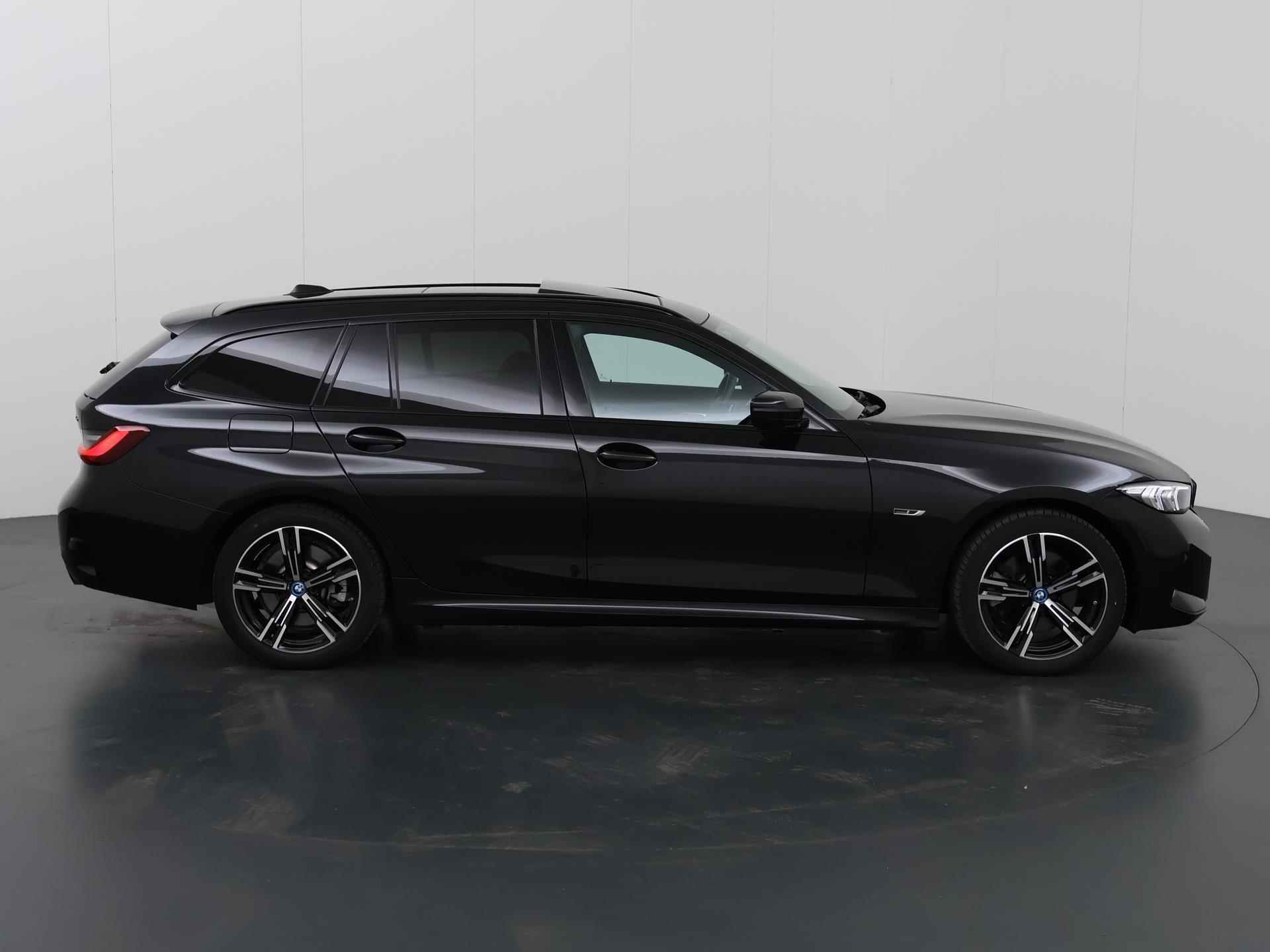 BMW 3-serie Touring 320e M-Sport | WideScreen CockPit | FaceLift | M-Sport | Sportstoelen | Panoramadak | PDC | Driving Assistent | Active CruiseControl | DAB | ShadowLine | - 7/43