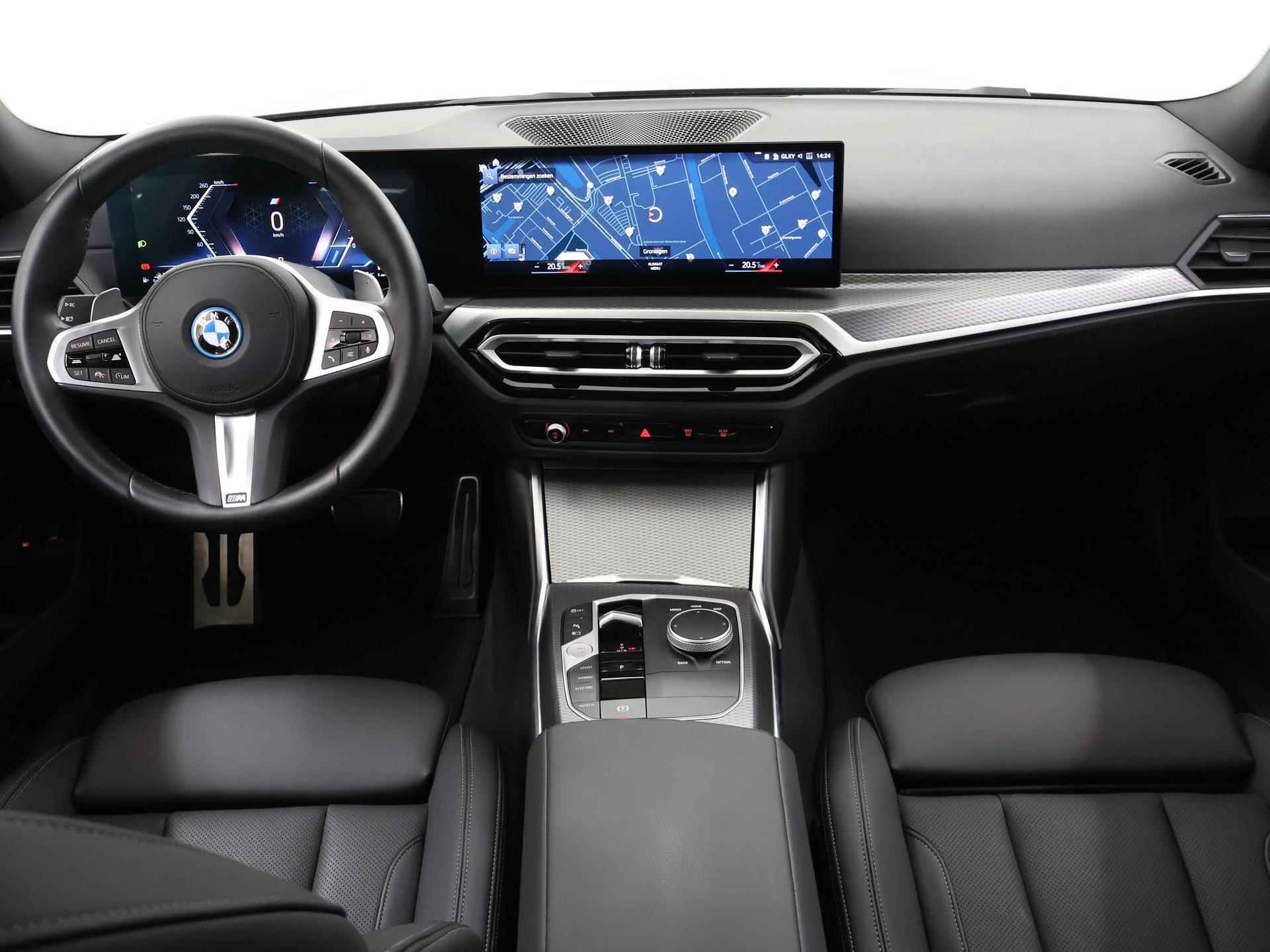 BMW 3-serie Touring 320e M-Sport | WideScreen CockPit | FaceLift | M-Sport | Sportstoelen | Panoramadak | PDC | Driving Assistent | Active CruiseControl | DAB | ShadowLine | - 9/43