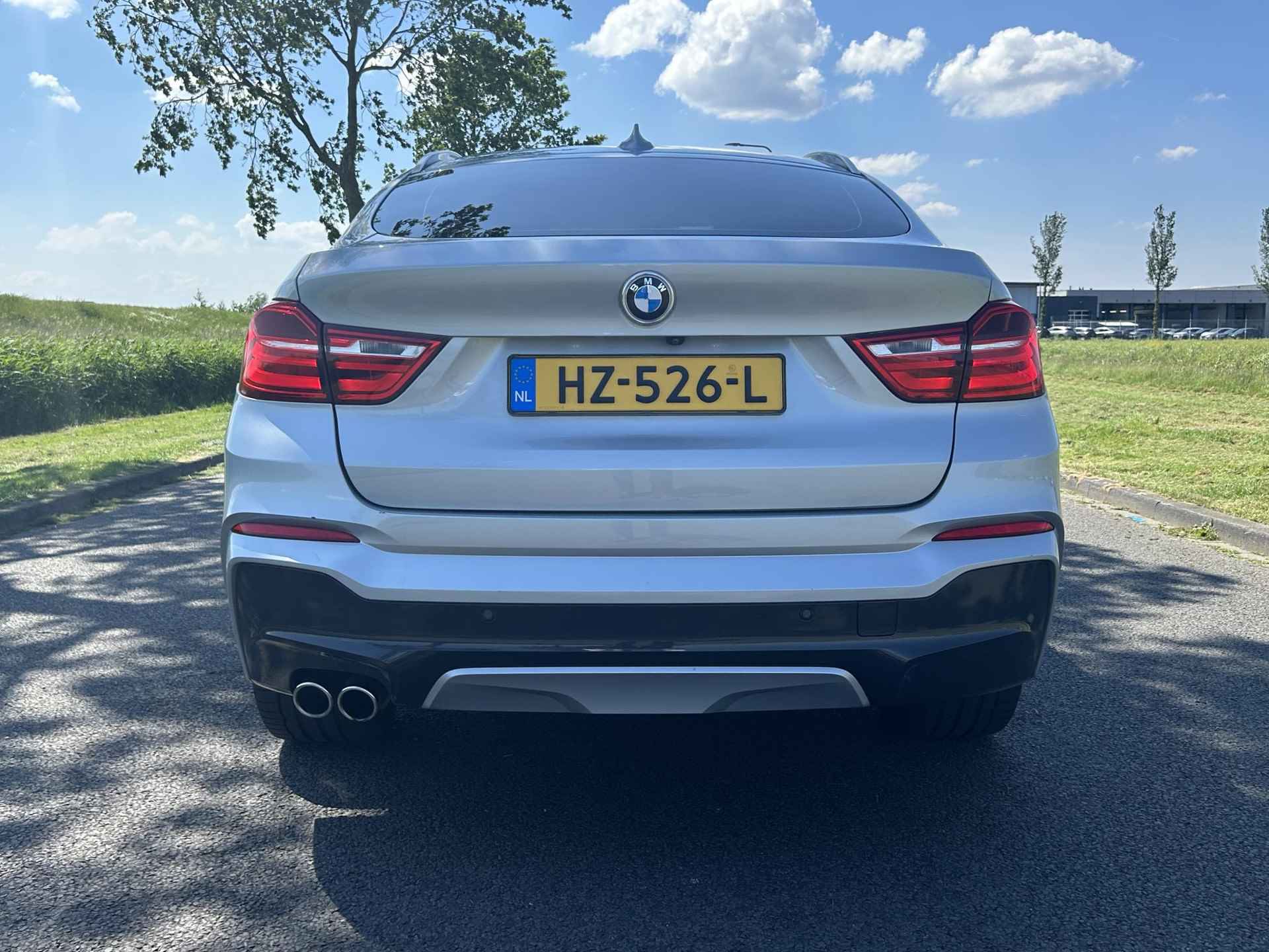 BMW X4 xDrive30d High Executive | M-Sport | Navigatie | Volledig Lederen Bekleding | Sportstoelen | ClimateControl | PDC | Xenon | - 10/35