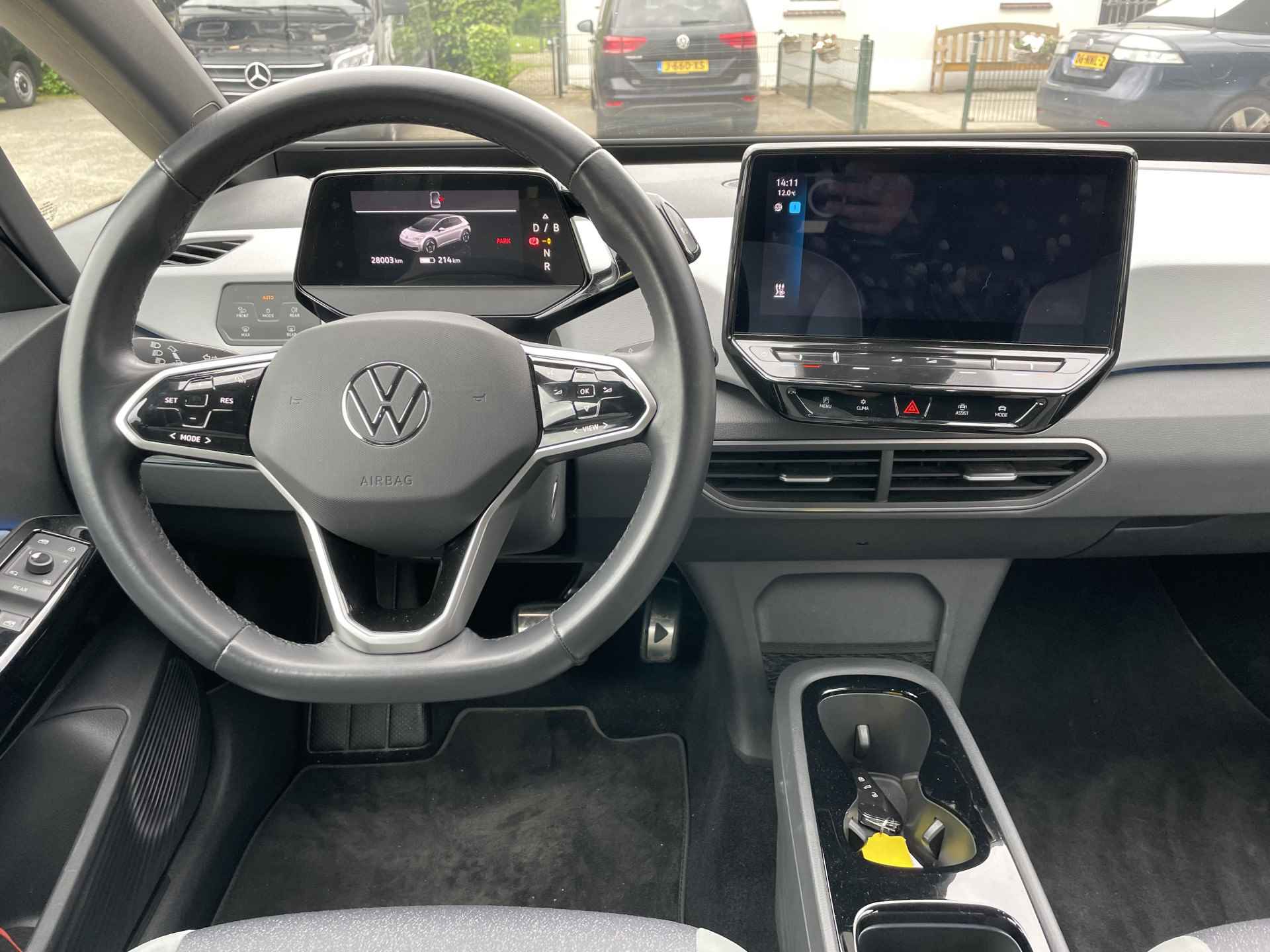 Volkswagen ID.3 Pro 58 kWh 204pk | € 2.000,- Subsidie | Navigatie - 18/42