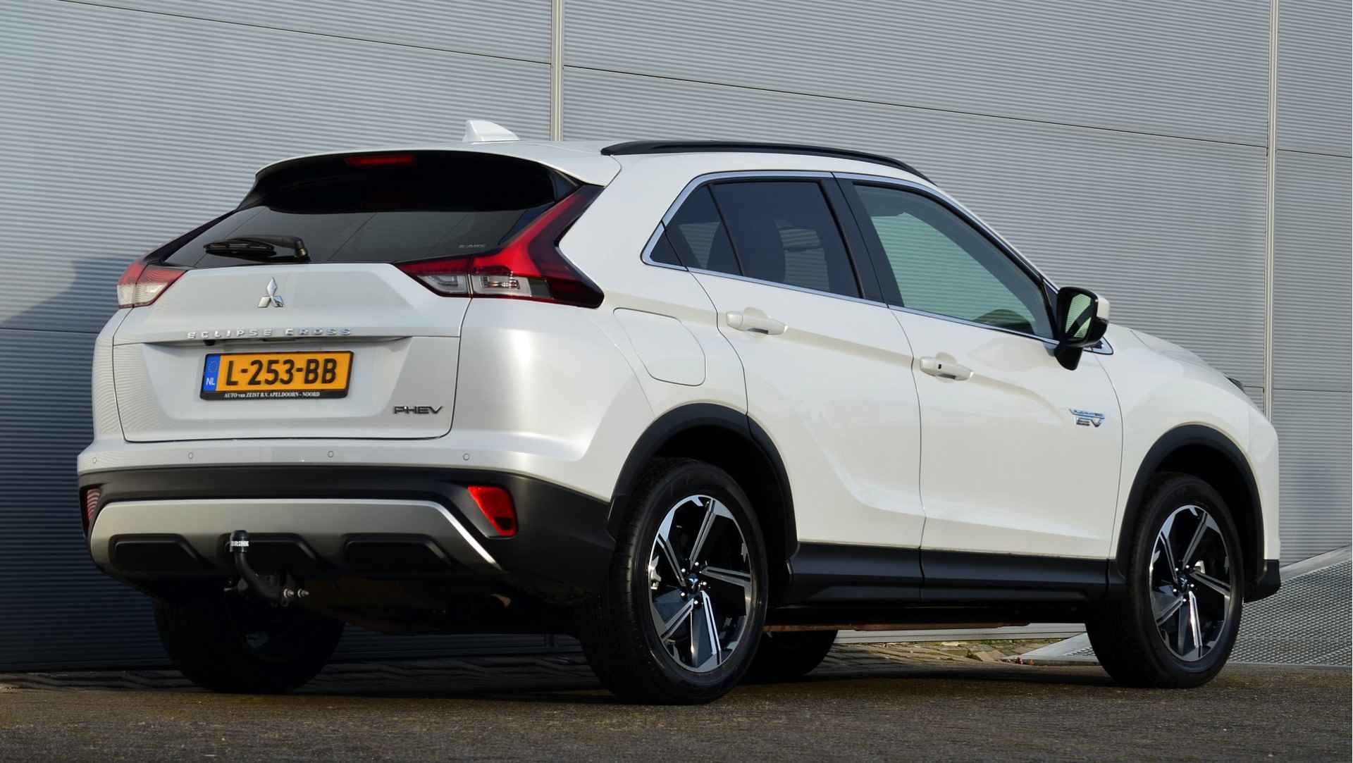 Mitsubishi Eclipse Cross PHEV 2.4 FIRST EDITION 4WD | PLUG IN HYBRID | ADAPTIEF CRUISE | TREKHAAK 1500KG | FABRIEKGARANTIE TOT 09-04-2029* | ALL IN RIJKLAARPRIJS - 11/52