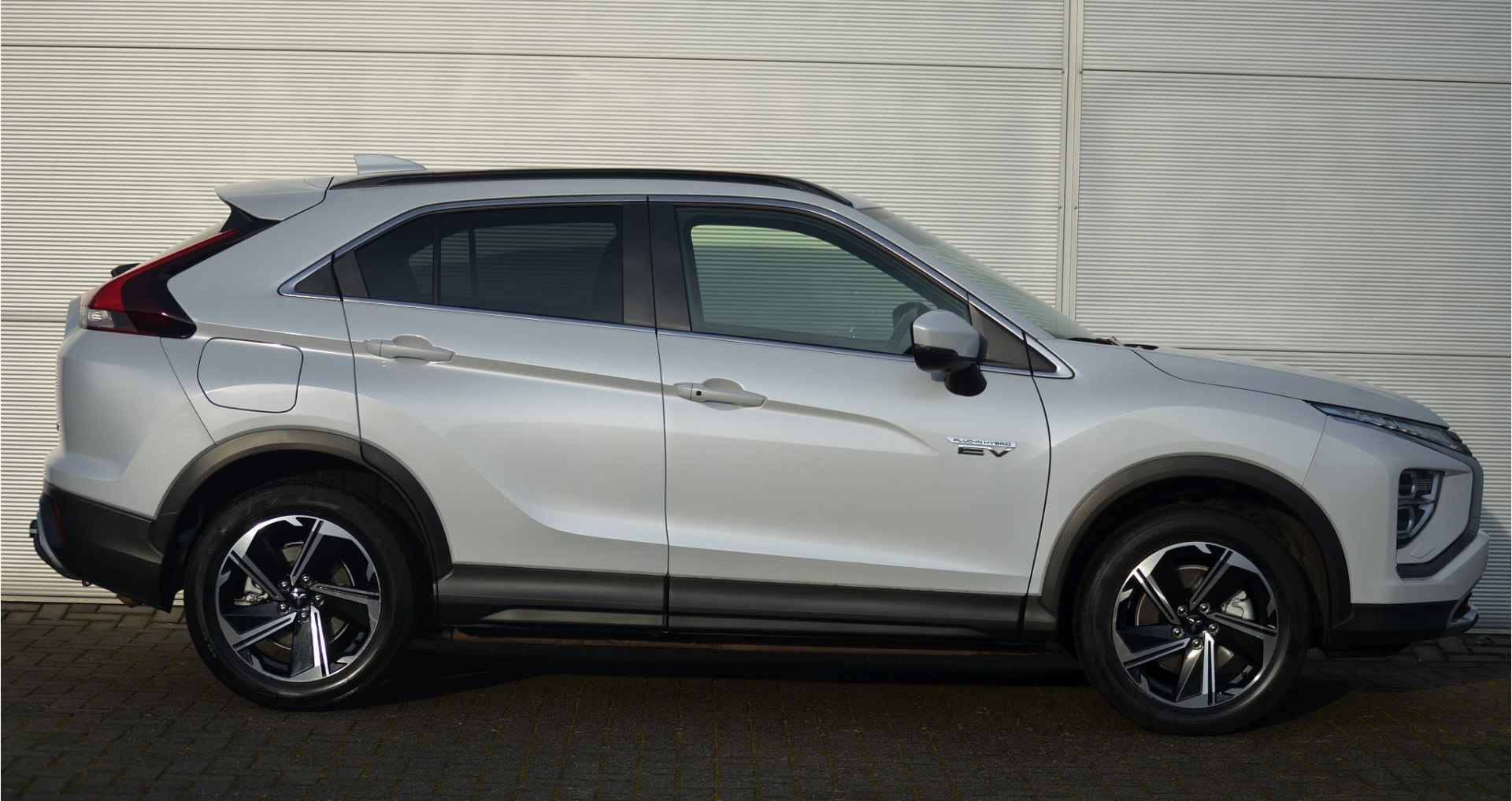 Mitsubishi Eclipse Cross PHEV 2.4 FIRST EDITION 4WD | PLUG IN HYBRID | ADAPTIEF CRUISE | TREKHAAK 1500KG | FABRIEKGARANTIE TOT 09-04-2029* | ALL IN RIJKLAARPRIJS - 12/52