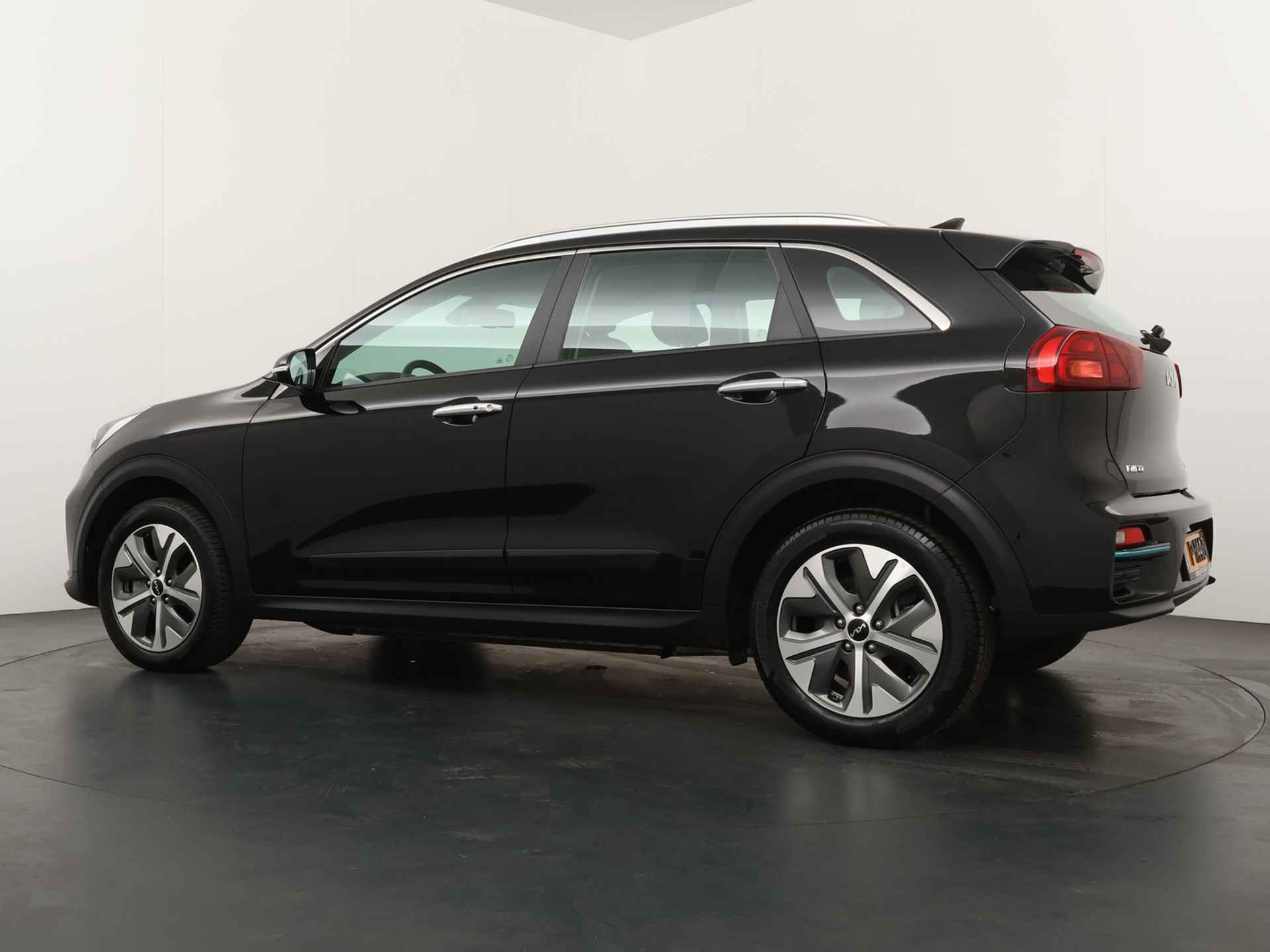 Kia e-Niro DynamicLine 64 kWh -  Apple CarPlay/Android Auto - Achteruitrijcamera - Adaptieve Cruise Control - Navigatie - Climate Control - Fabrieksgarantie tot 07-2029 - 5/45