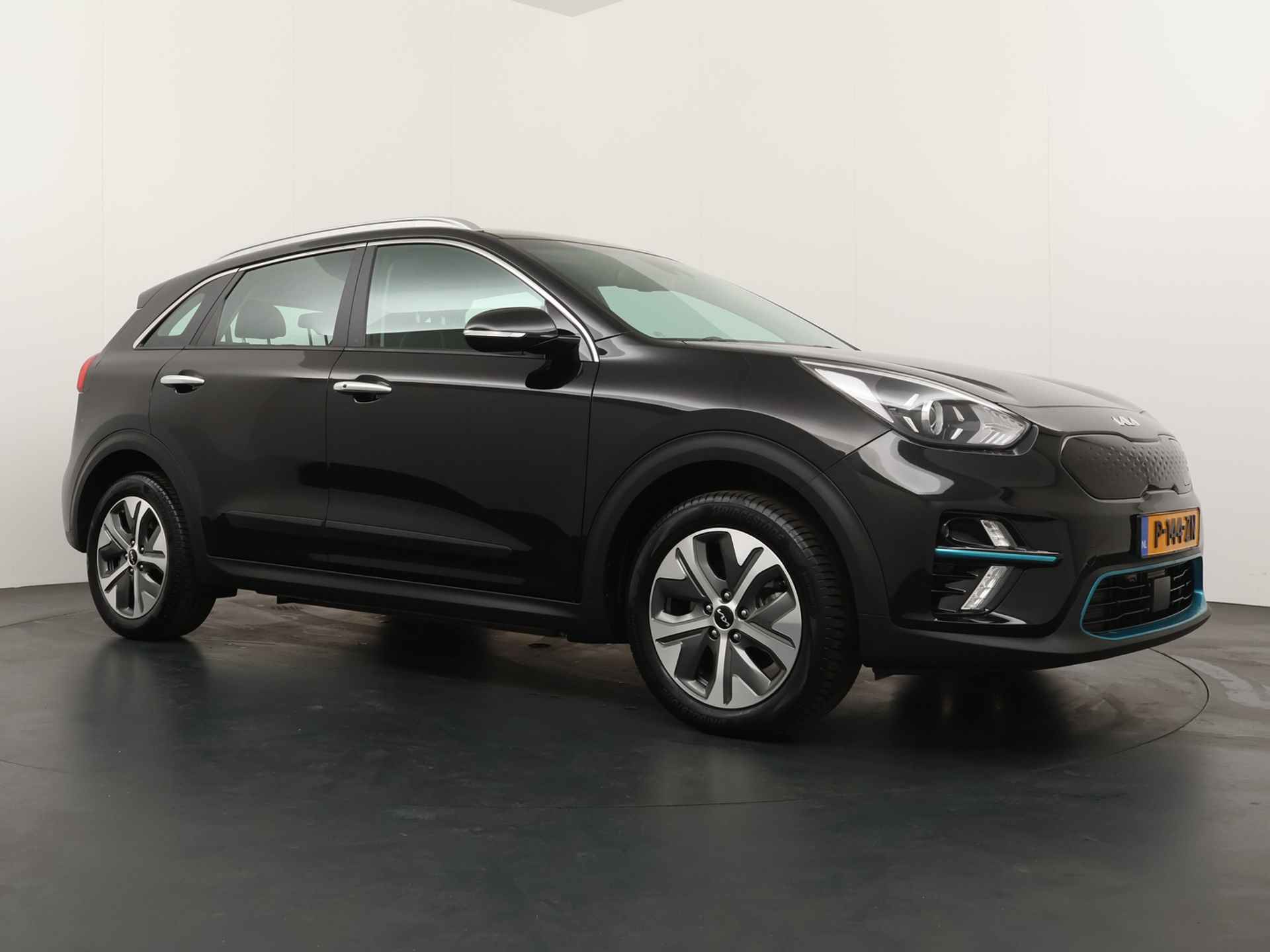 Kia e-Niro DynamicLine 64 kWh -  Apple CarPlay/Android Auto - Achteruitrijcamera - Adaptieve Cruise Control - Navigatie - Climate Control - Fabrieksgarantie tot 07-2029 - 11/45